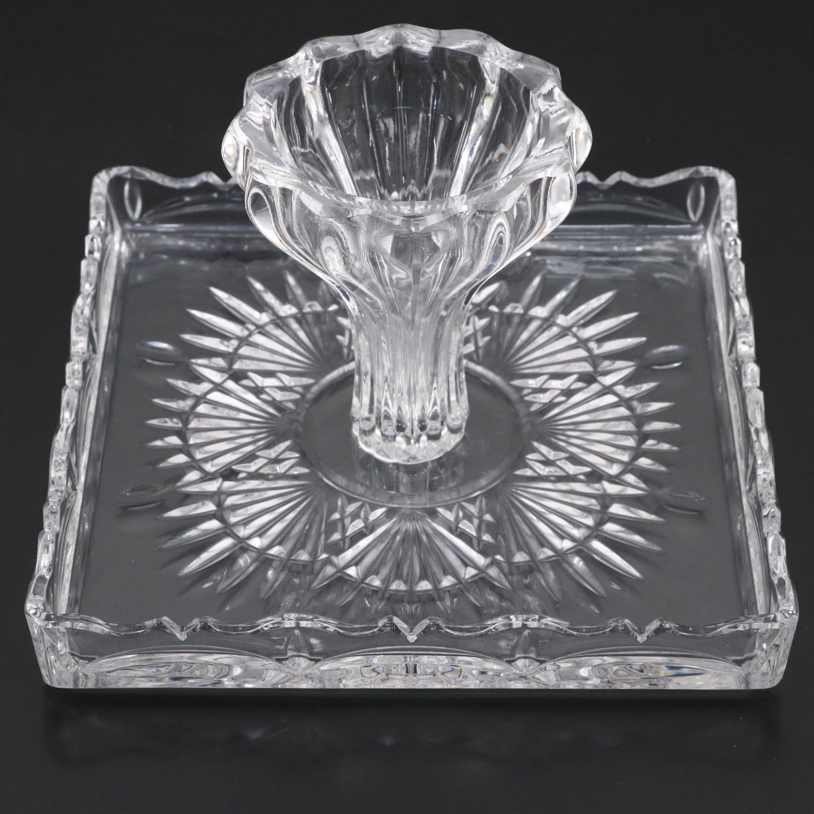 Godinger Crystal "Freedom" Cake Stand, 2002–2018