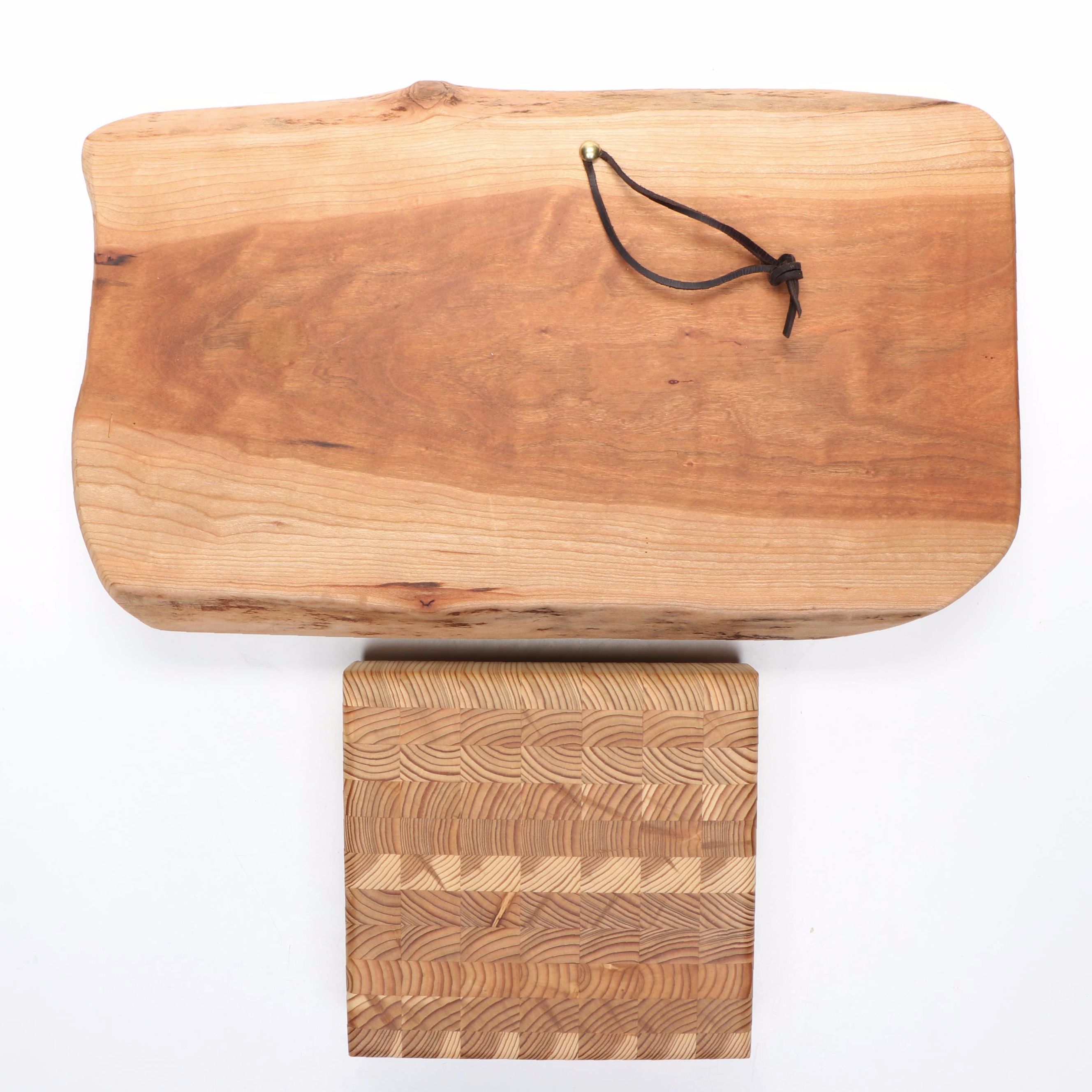 Contemporary Larch Wood Canada Cutting Board with Wooden Slab Lazy Susan