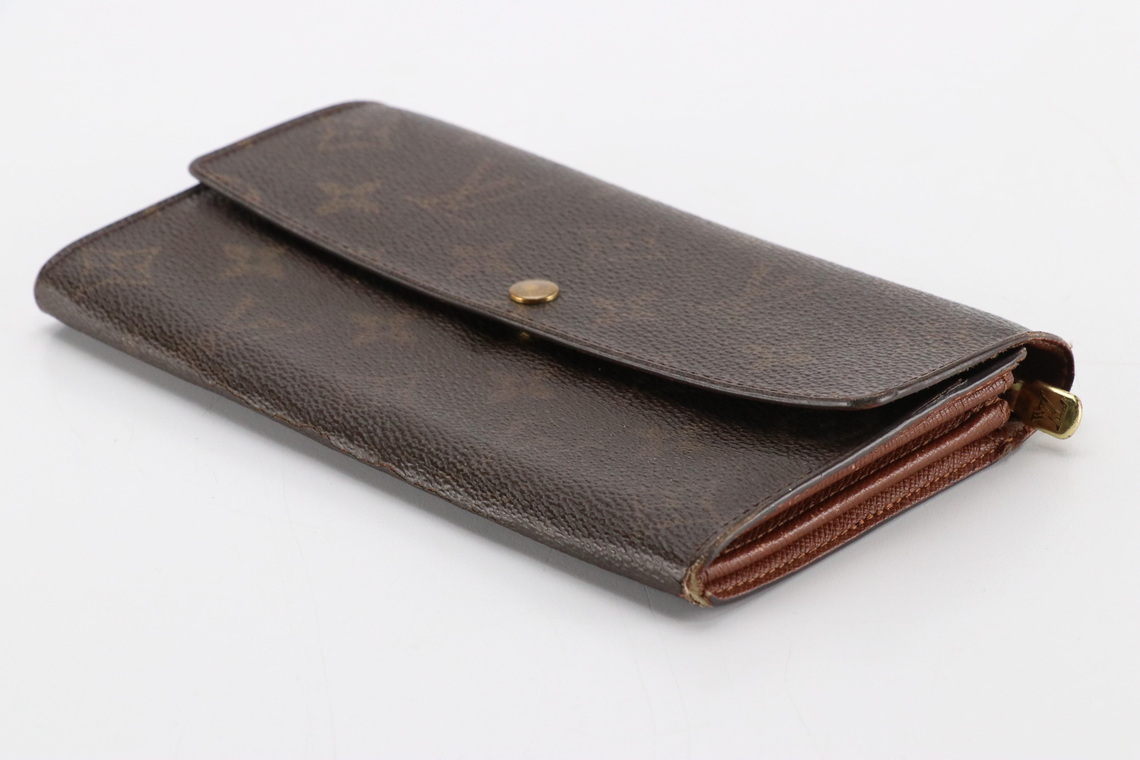 Louis Vuitton Sarah Wallet in Monogram Canvas