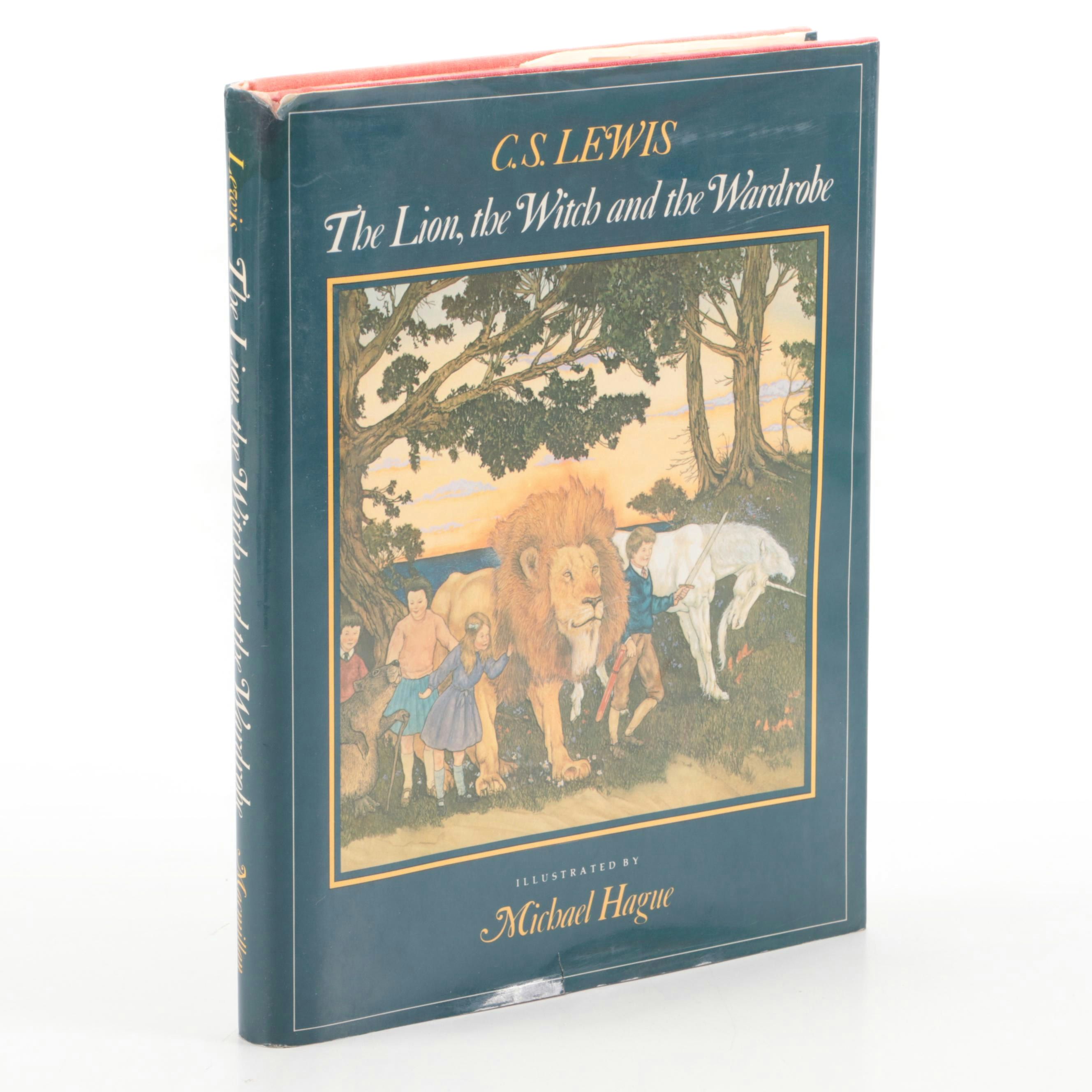 First Illustrated Deluxe Edition "The Lion, the Witch and the Wardrobe" by Lewis