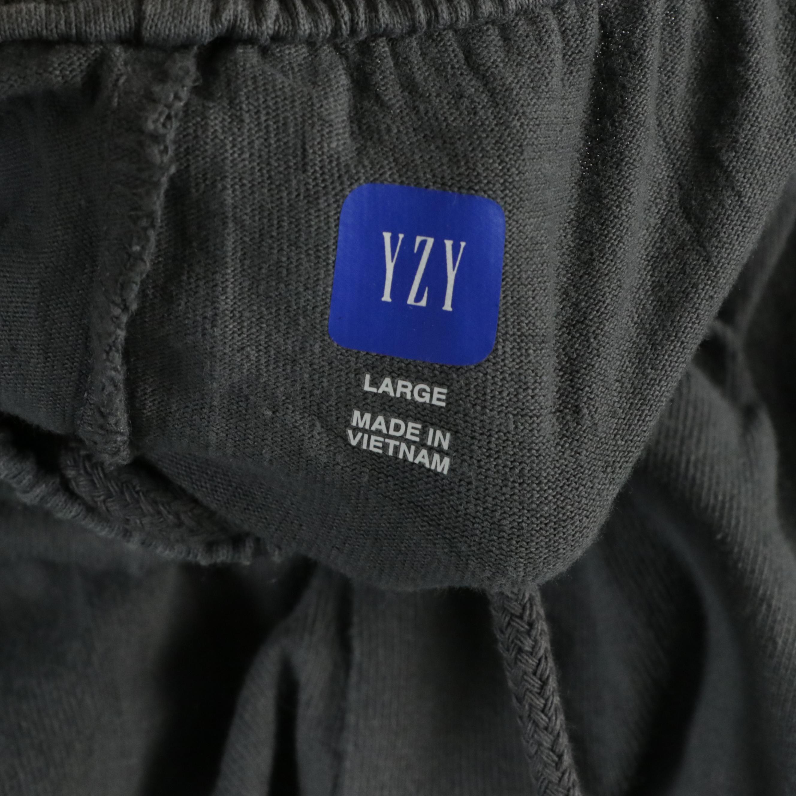 Men's Yeezy Gap Heavyweight Cotton T-Shirt and Sweatpants, Charcoal Cargo Pants