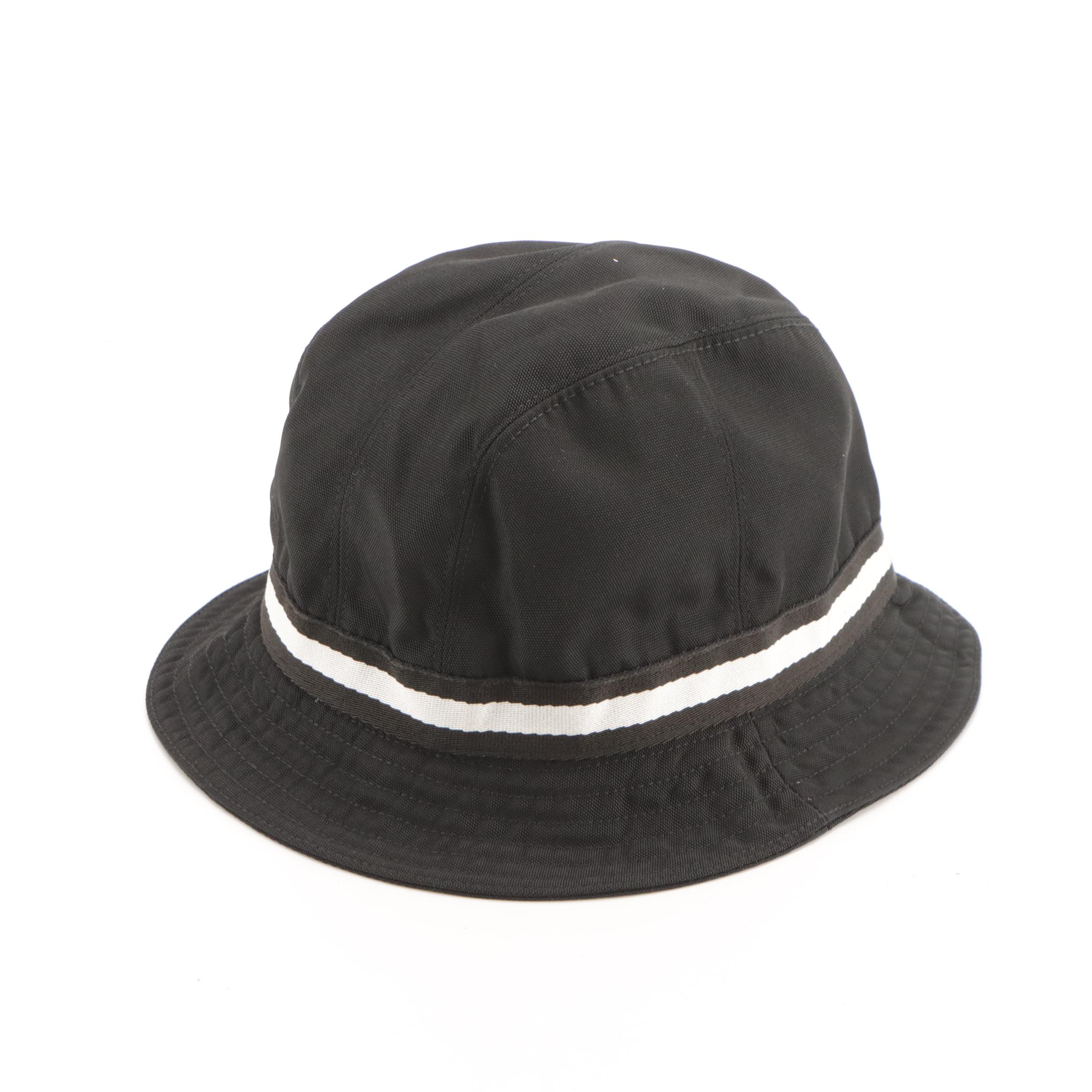 Gucci Nylon Bucket Hat in Black and White
