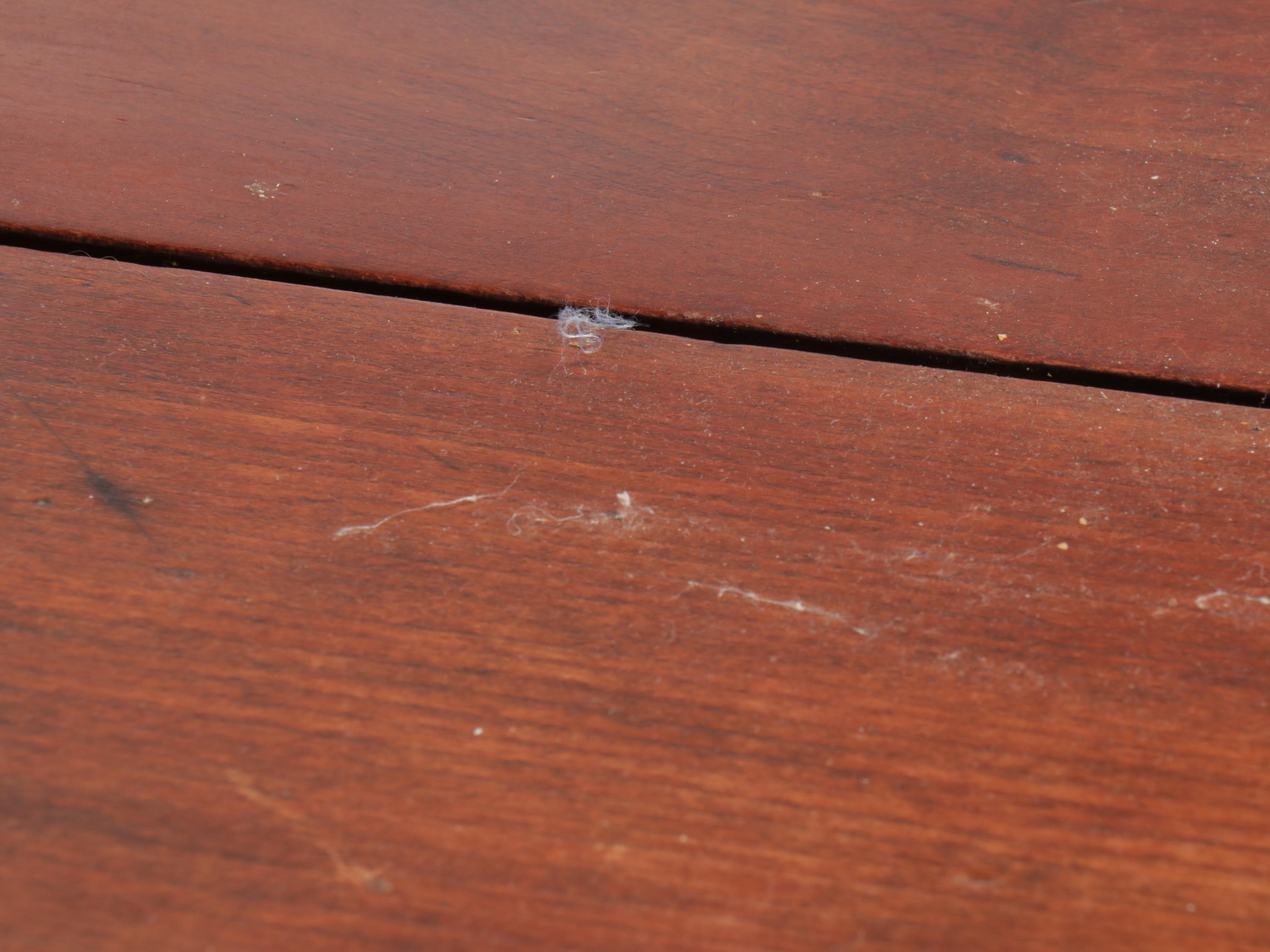 Sheraton Style Walnut Drop-Leaf Dining Table and Four Chairs, Early 20th Century