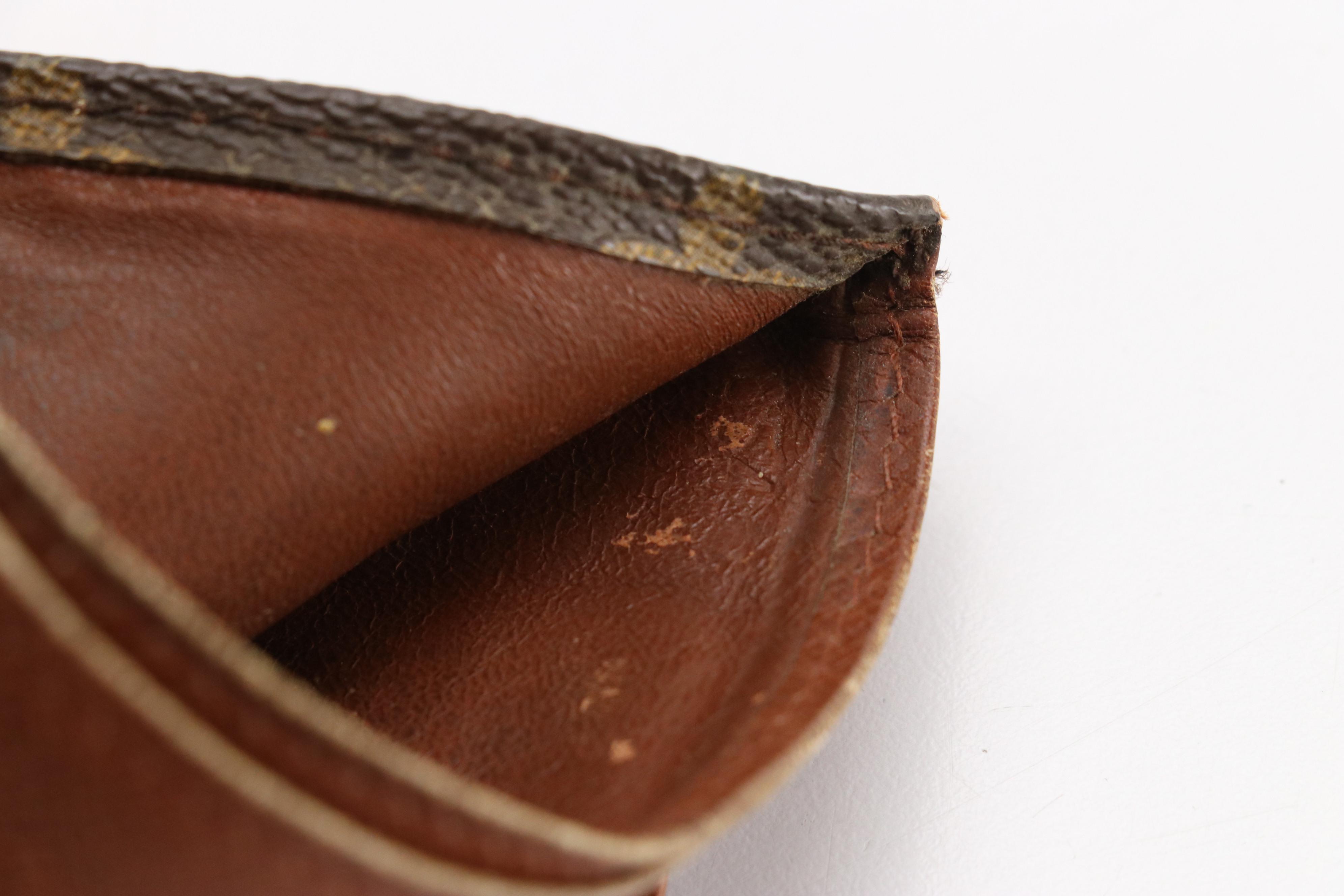 Louis Vuitton Bifold Wallet in Monogram Canvas