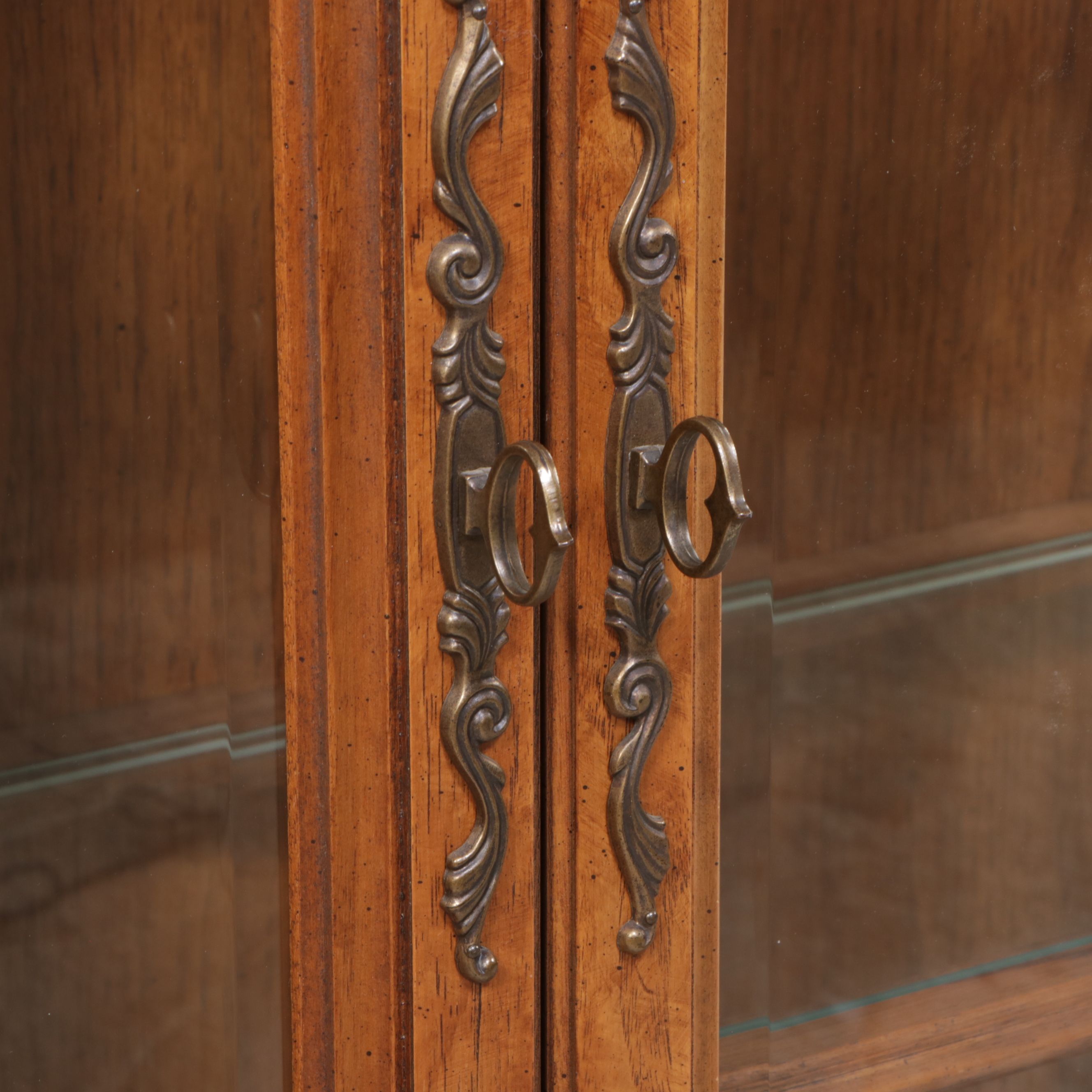 Bernhardt Hibriten Louis XV Style Walnut China Cabinet