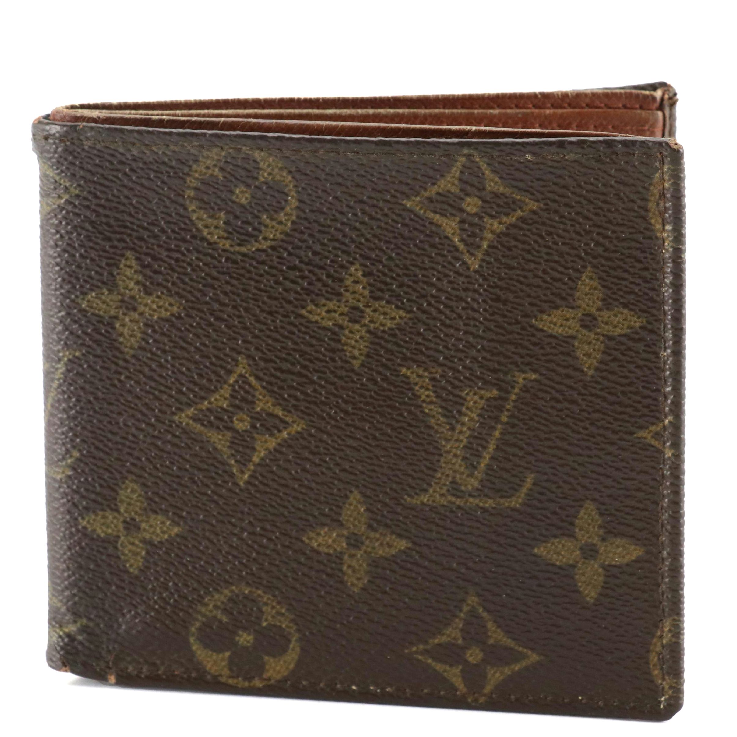 Louis Vuitton Bifold Wallet in Monogram Canvas