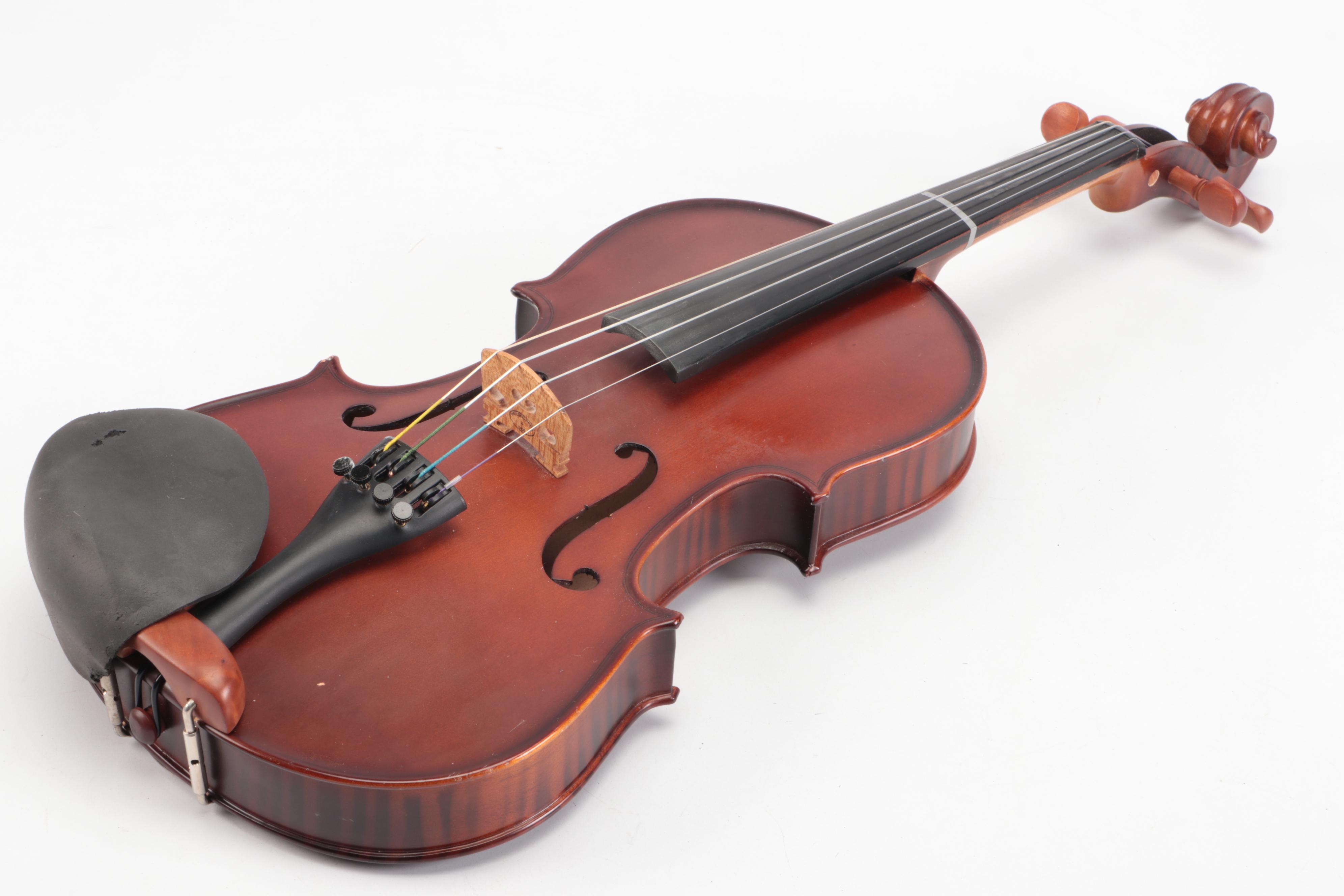 Chinese 4/4 Size Violin with Bow and Case