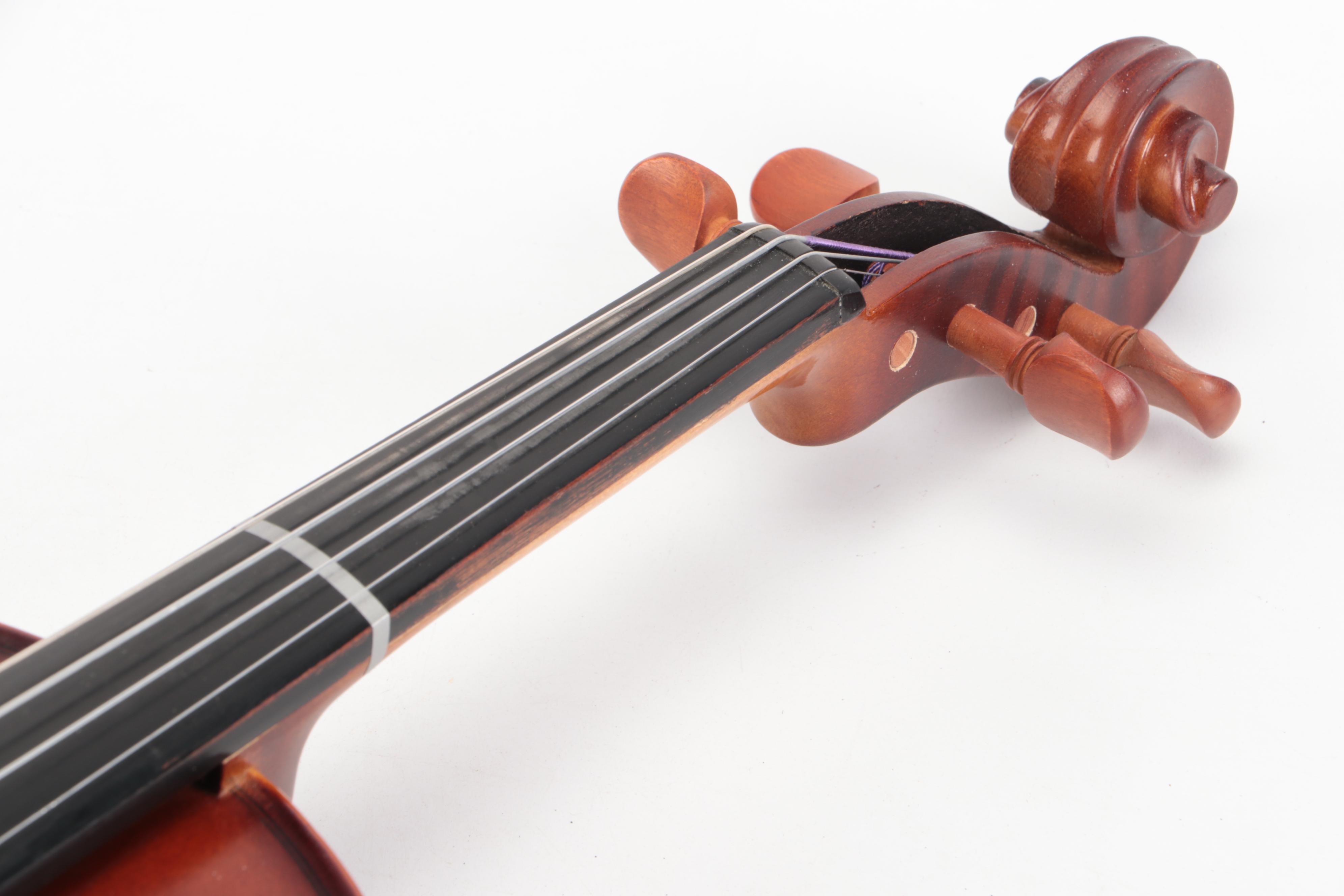 Chinese 4/4 Size Violin with Bow and Case