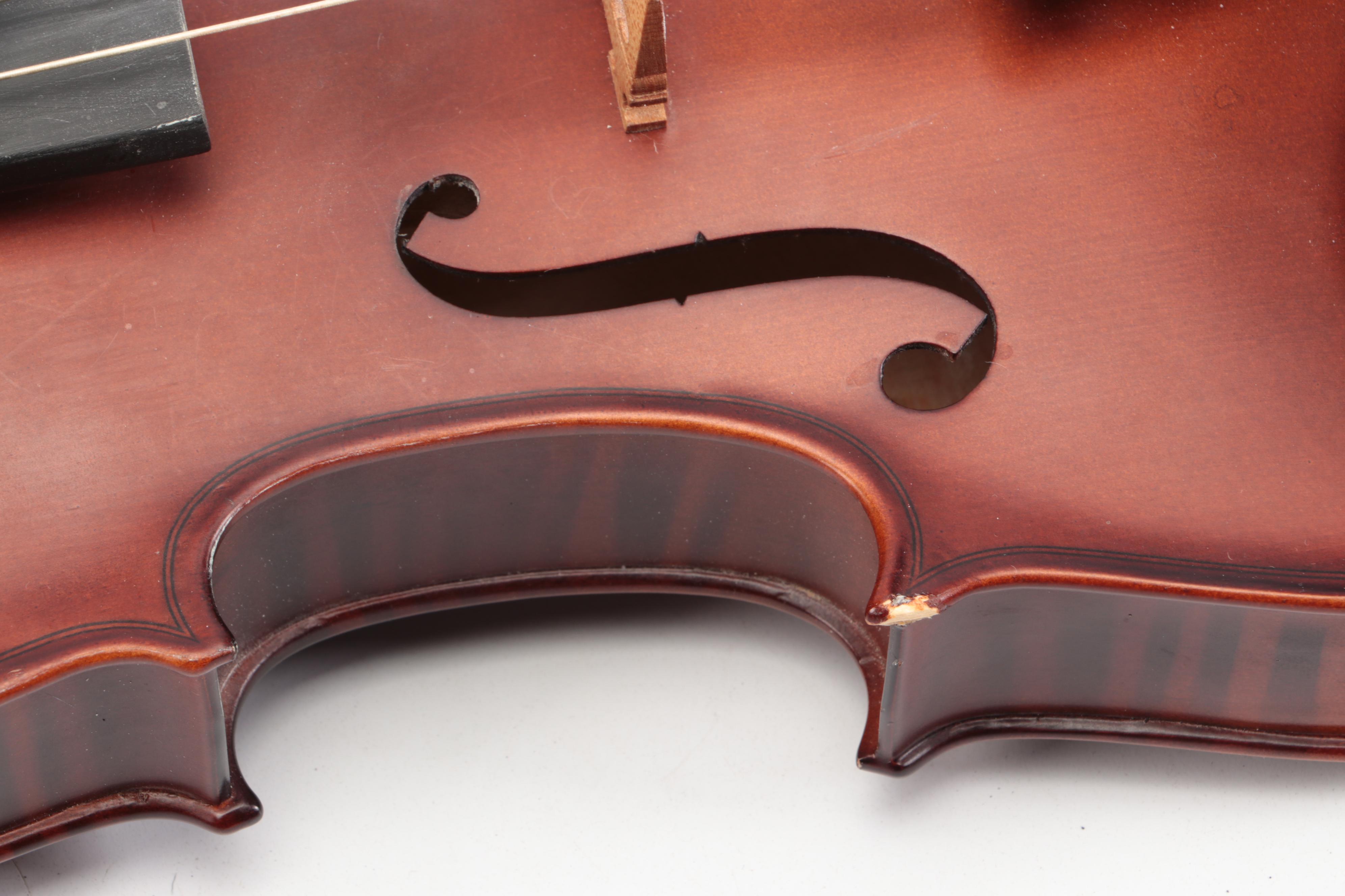 Chinese 4/4 Size Violin with Bow and Case