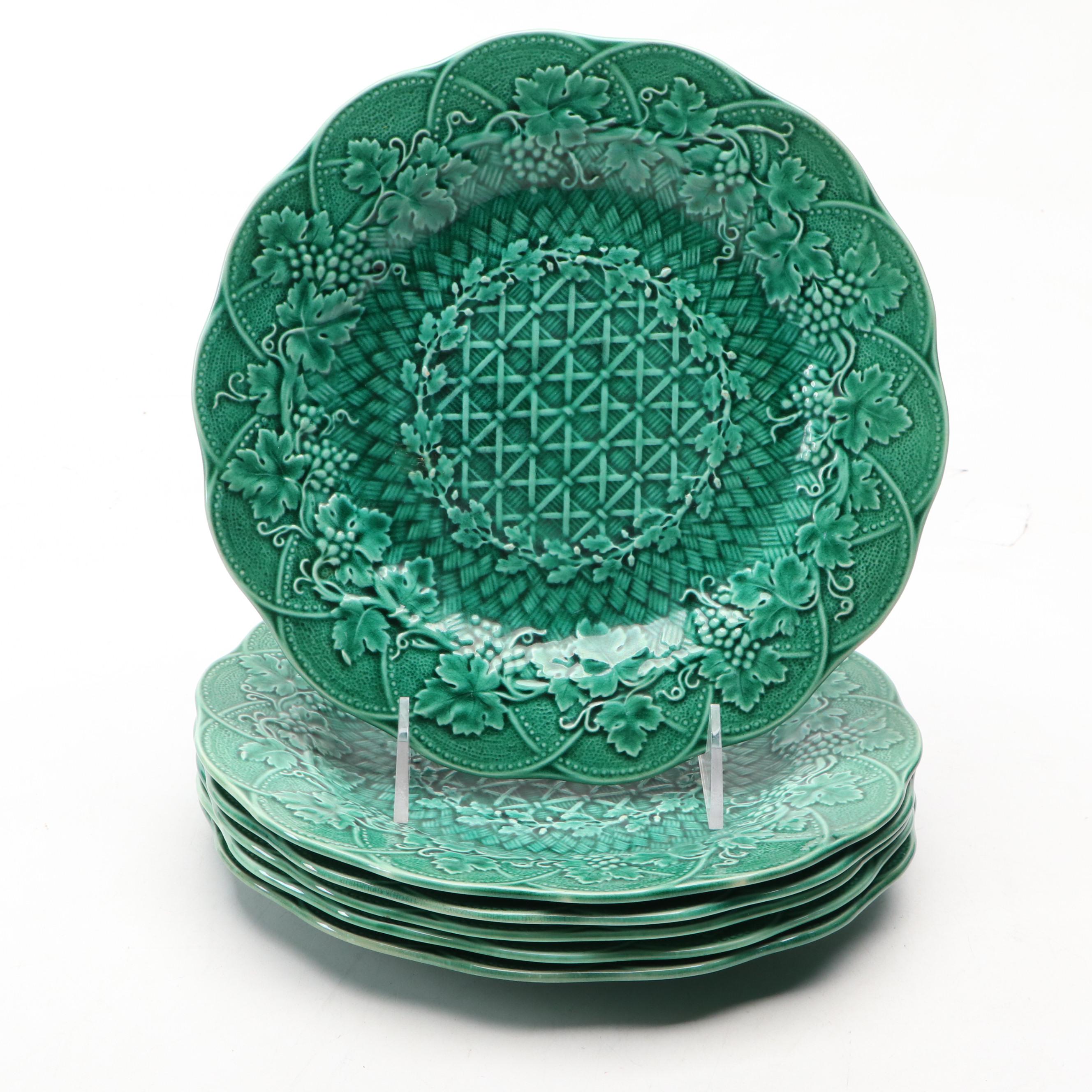 Wedgwood Green Majolica Grape and Trellis Plates and Oak Leaf Handled Server