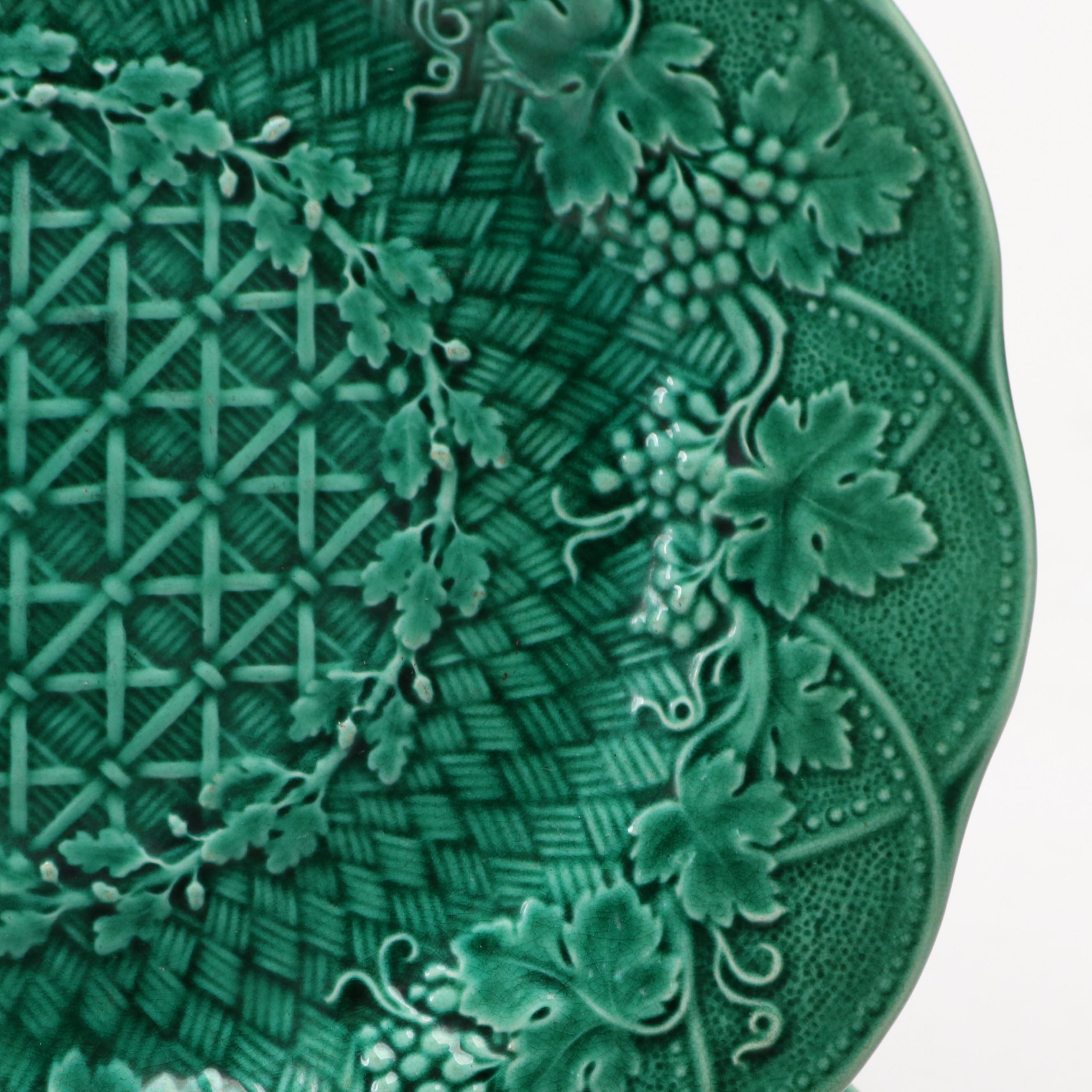 Wedgwood Green Majolica Grape and Trellis Plates and Oak Leaf Handled Server