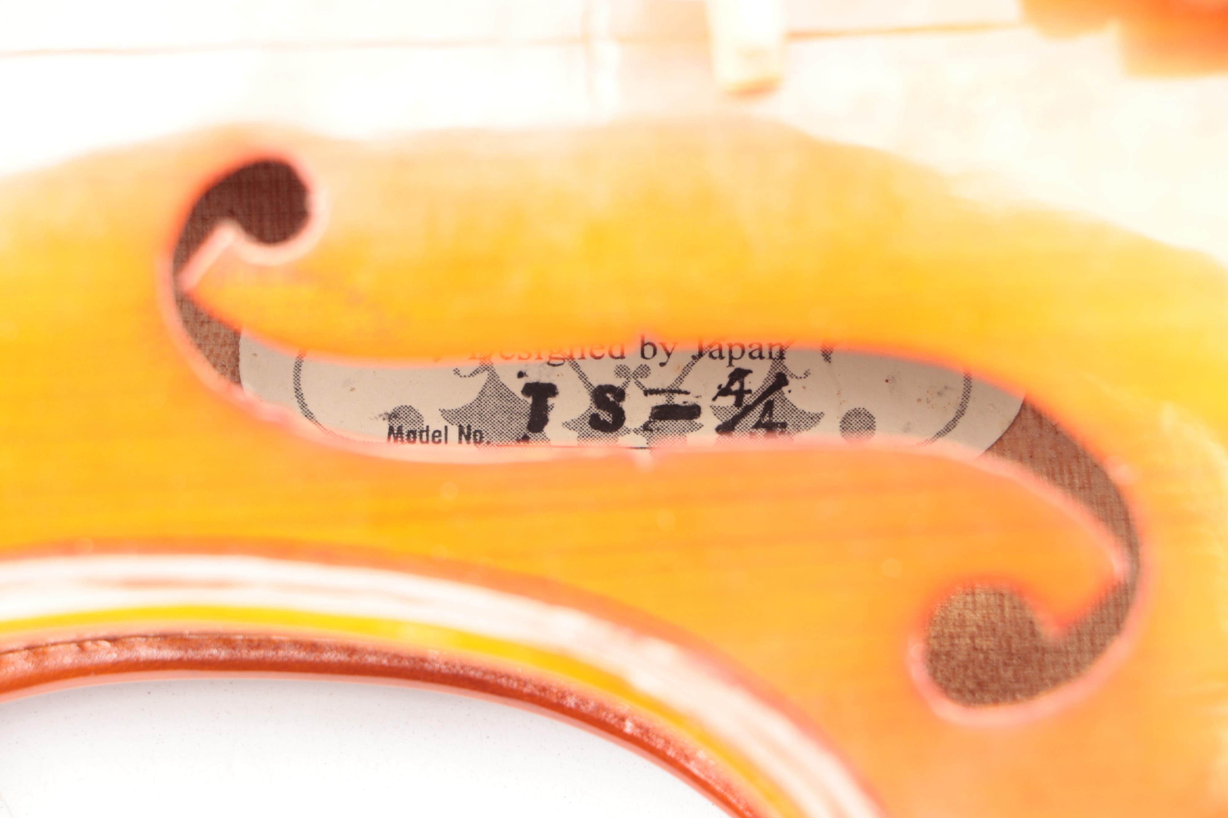 Toyama TS-4/4 Violin and Bow with Plaid Covered Hard Case