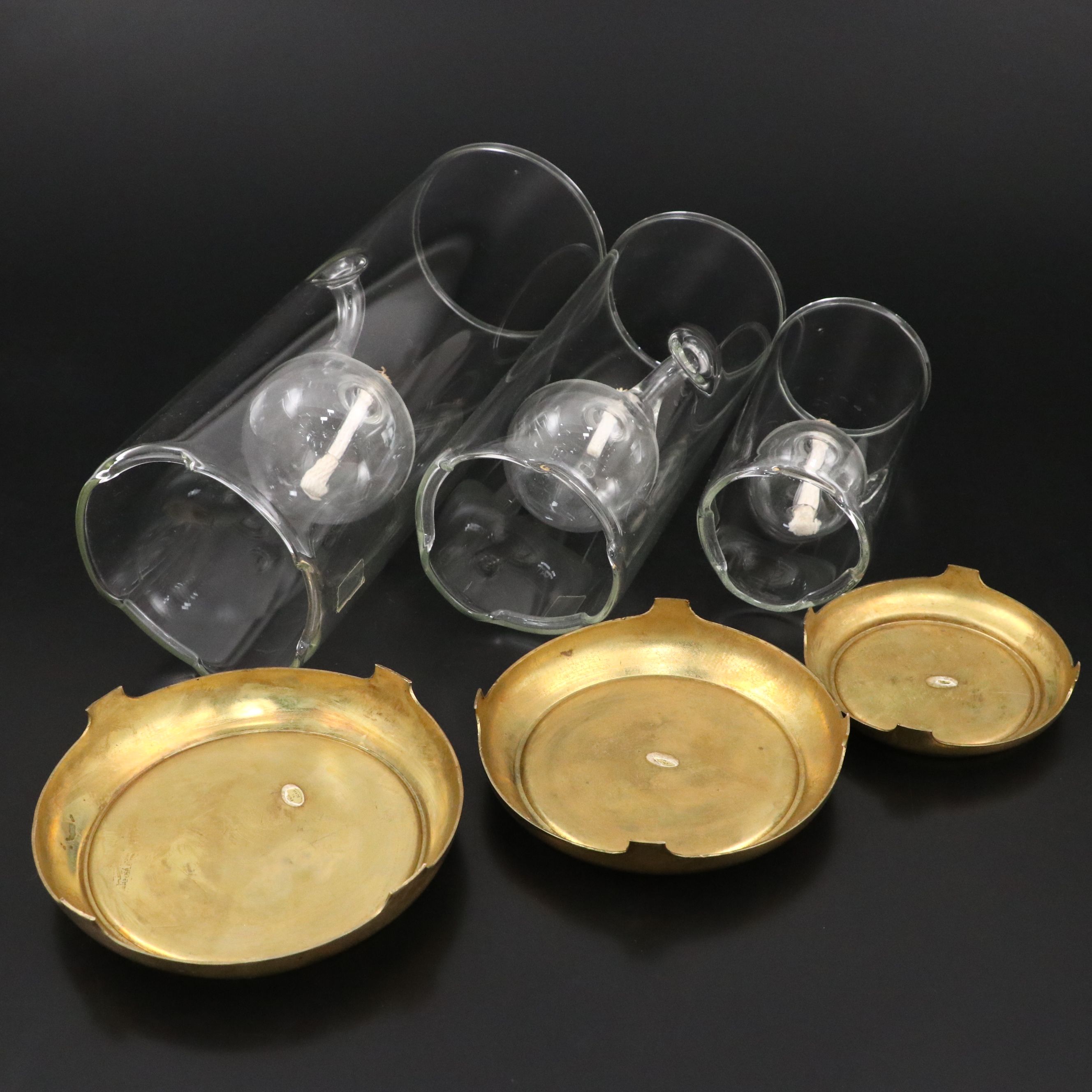 Wolfard Classic Glass Oil Lamps with Brass Bases