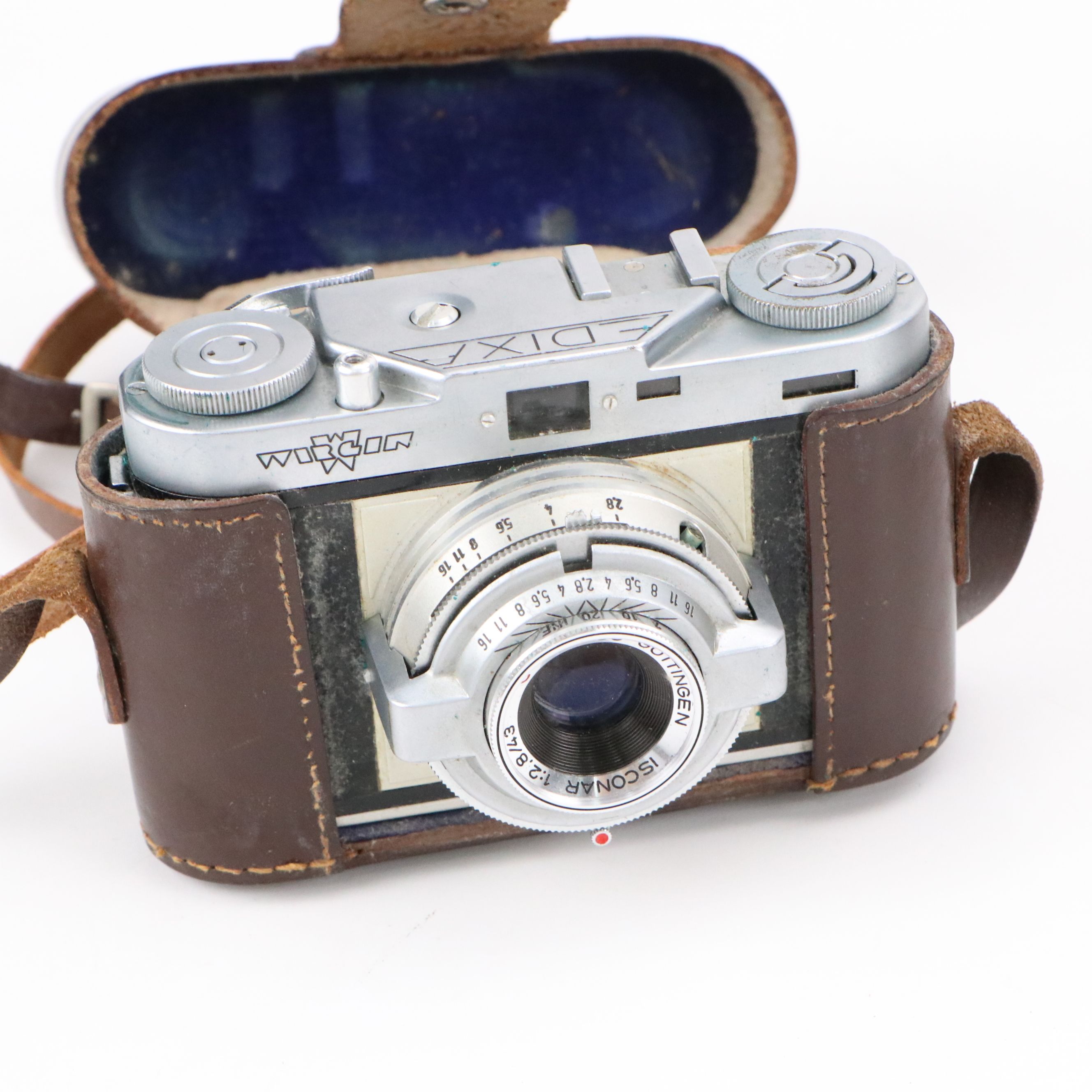 Voigtländer SLR Film Camera with Mamiya-6 Medium Format and Other Cameras