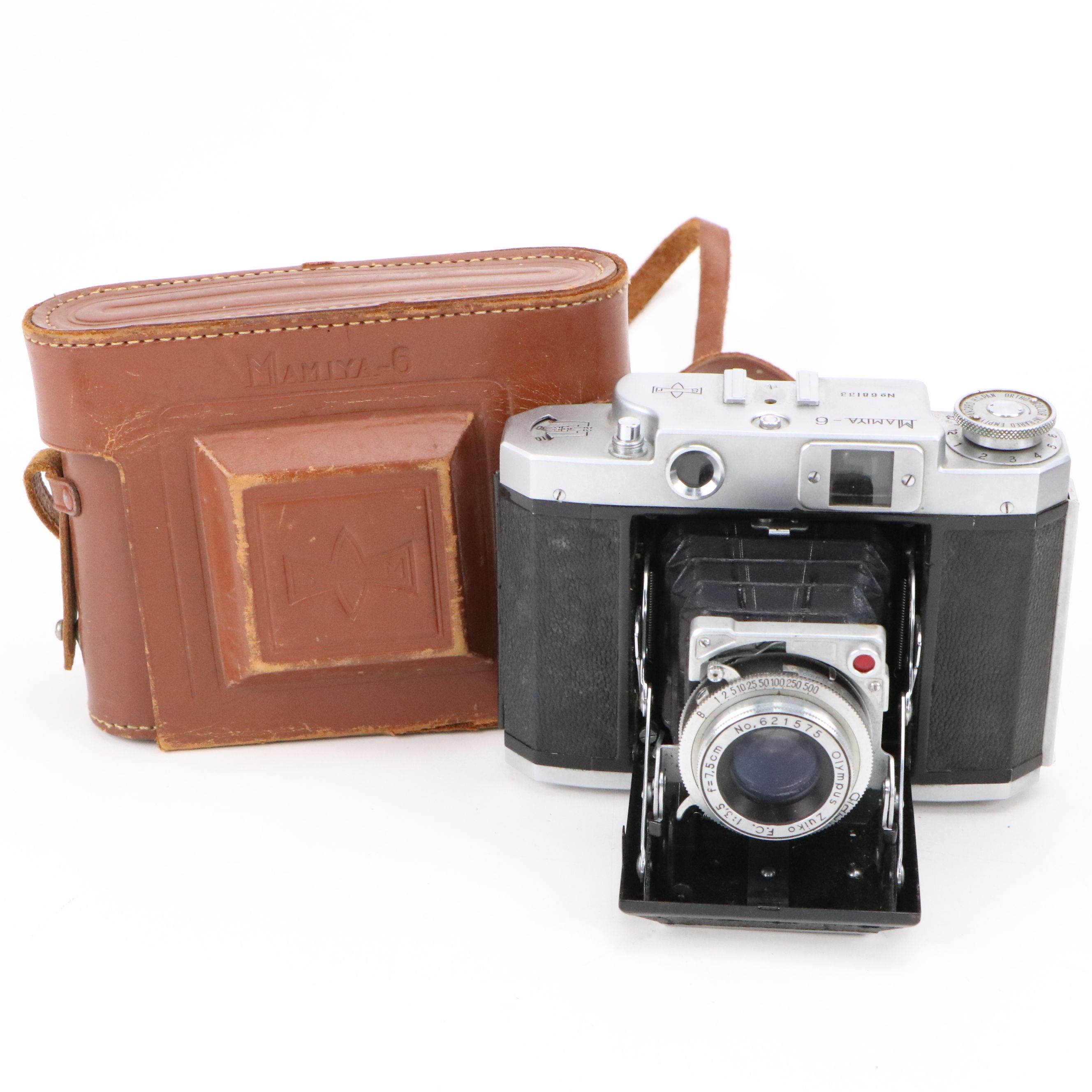 Voigtländer SLR Film Camera with Mamiya-6 Medium Format and Other Cameras