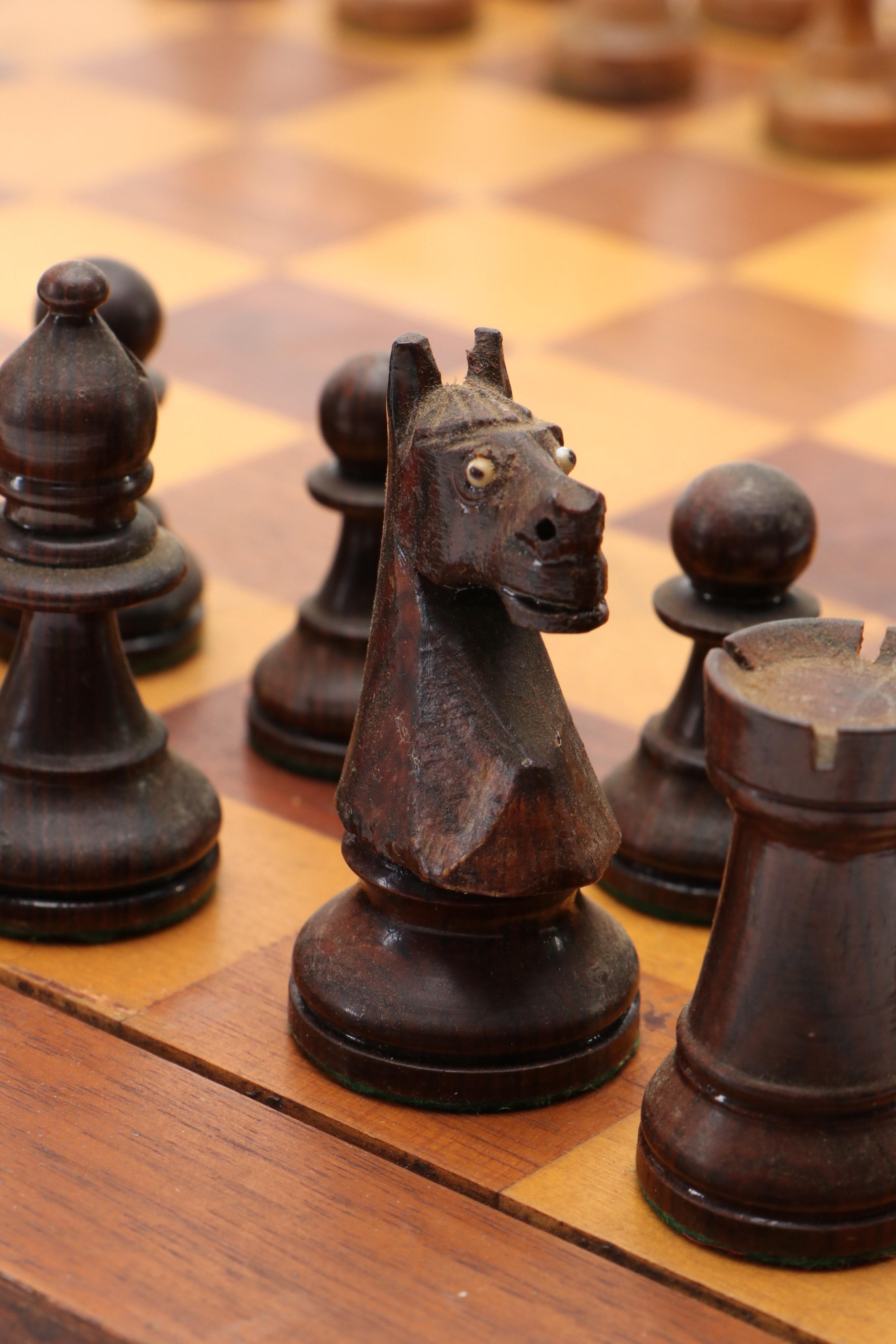 Drueke No. 61 Wood Chessboard and Pieces