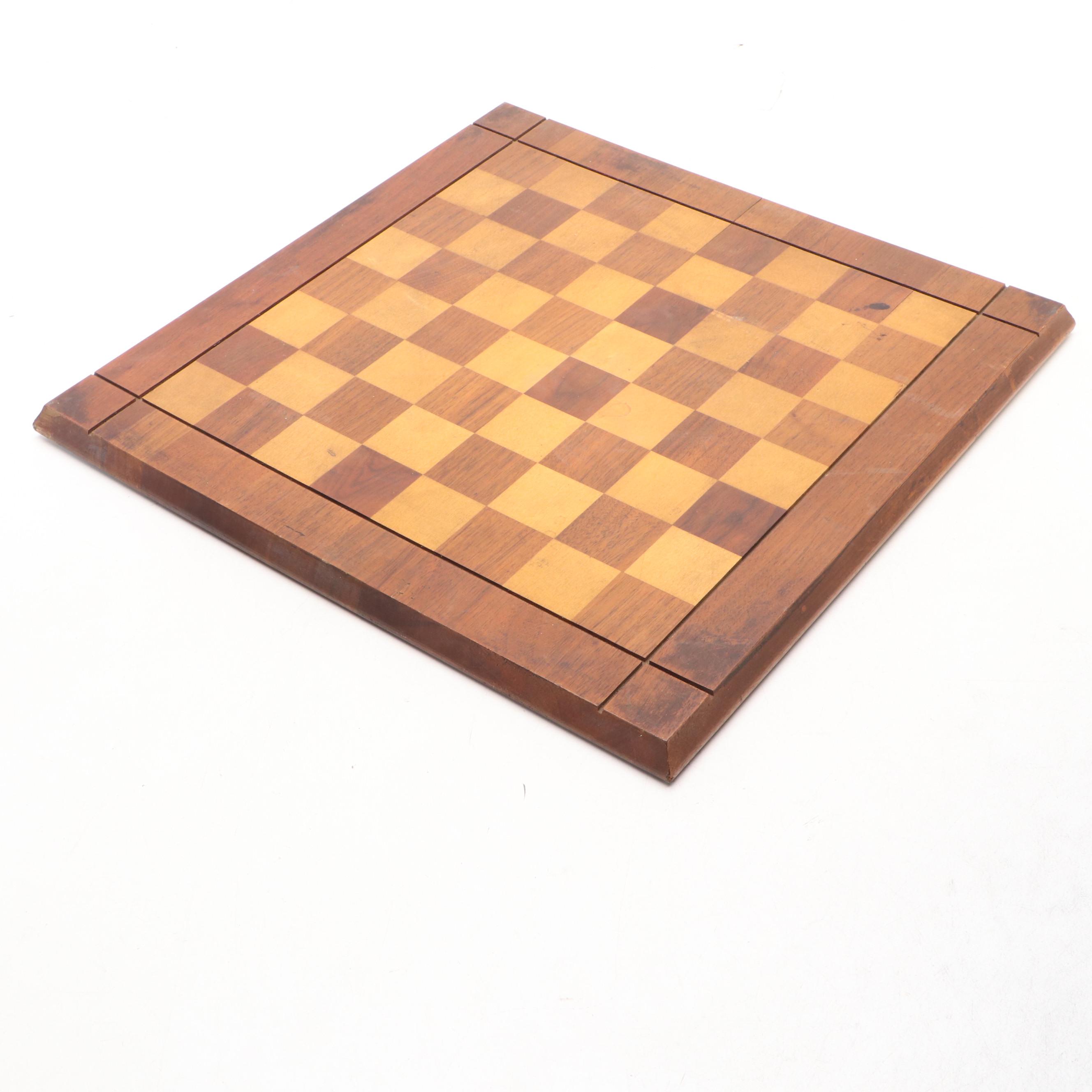 Drueke No. 61 Wood Chessboard and Pieces