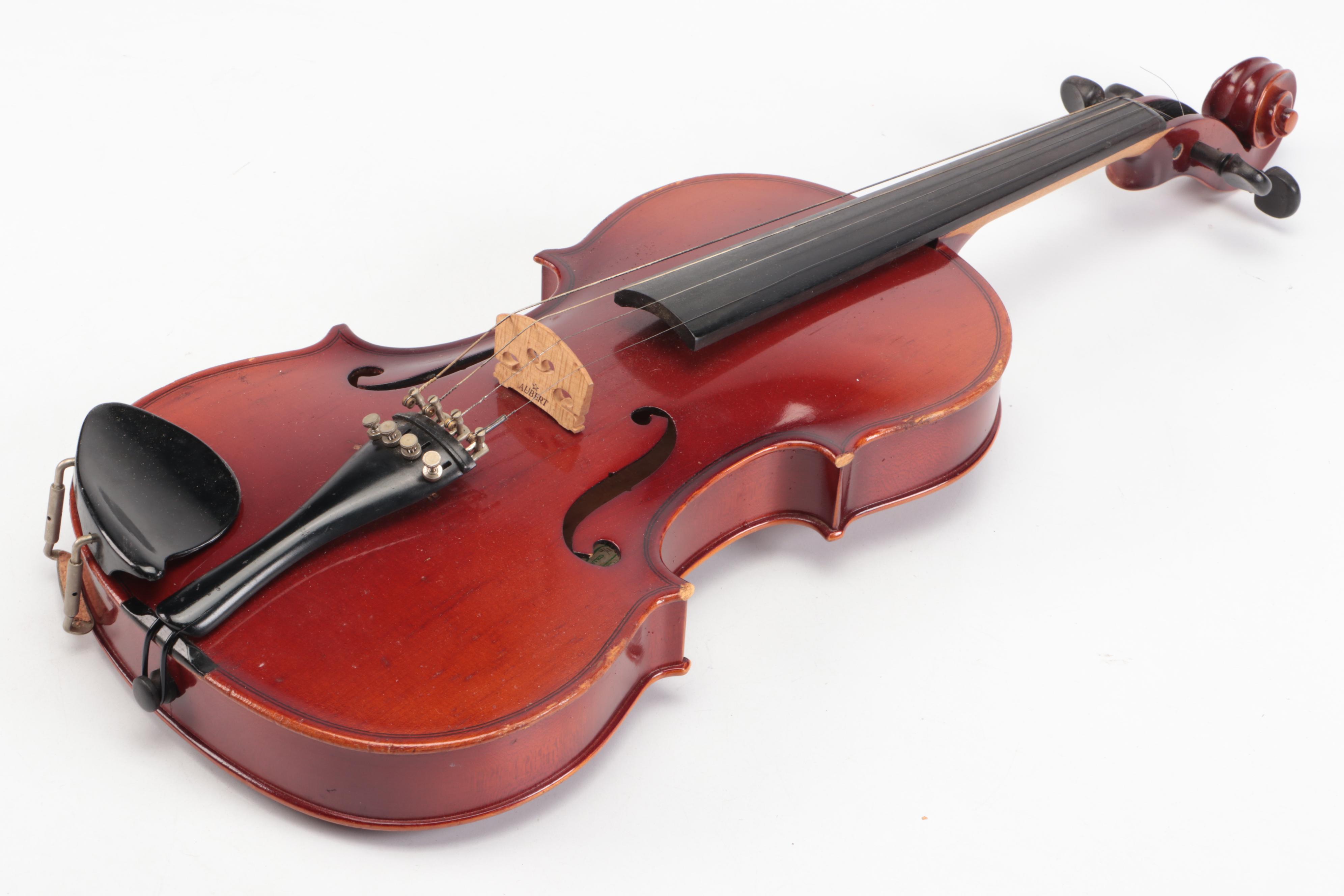 Romanian Copy of Antonius Stradivarius 4/4 Size Wooden Violin, 1988