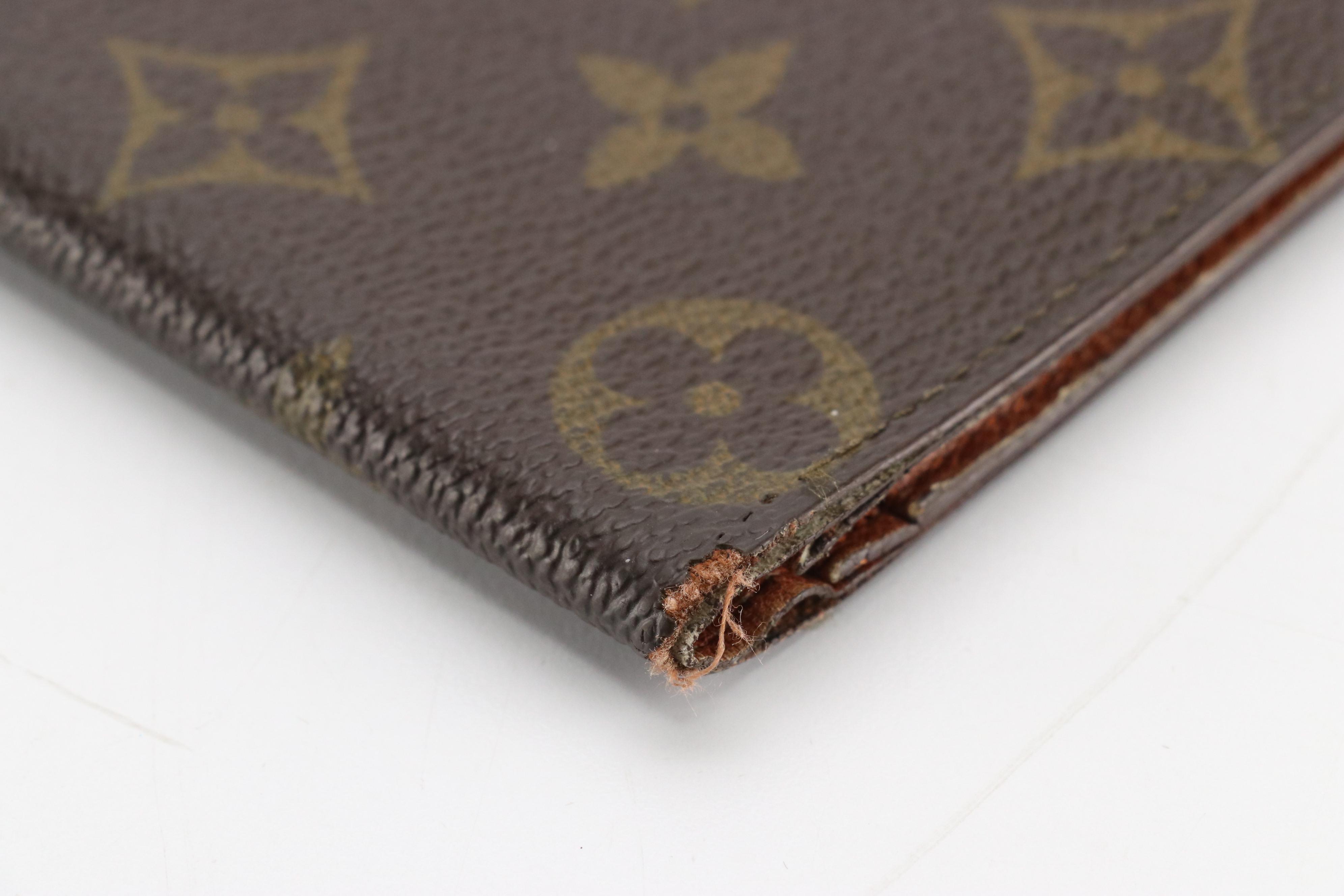 Louis Vuitton Porte-Chéquier, Cartes Crédit Long Wallet in Monogram Canvas
