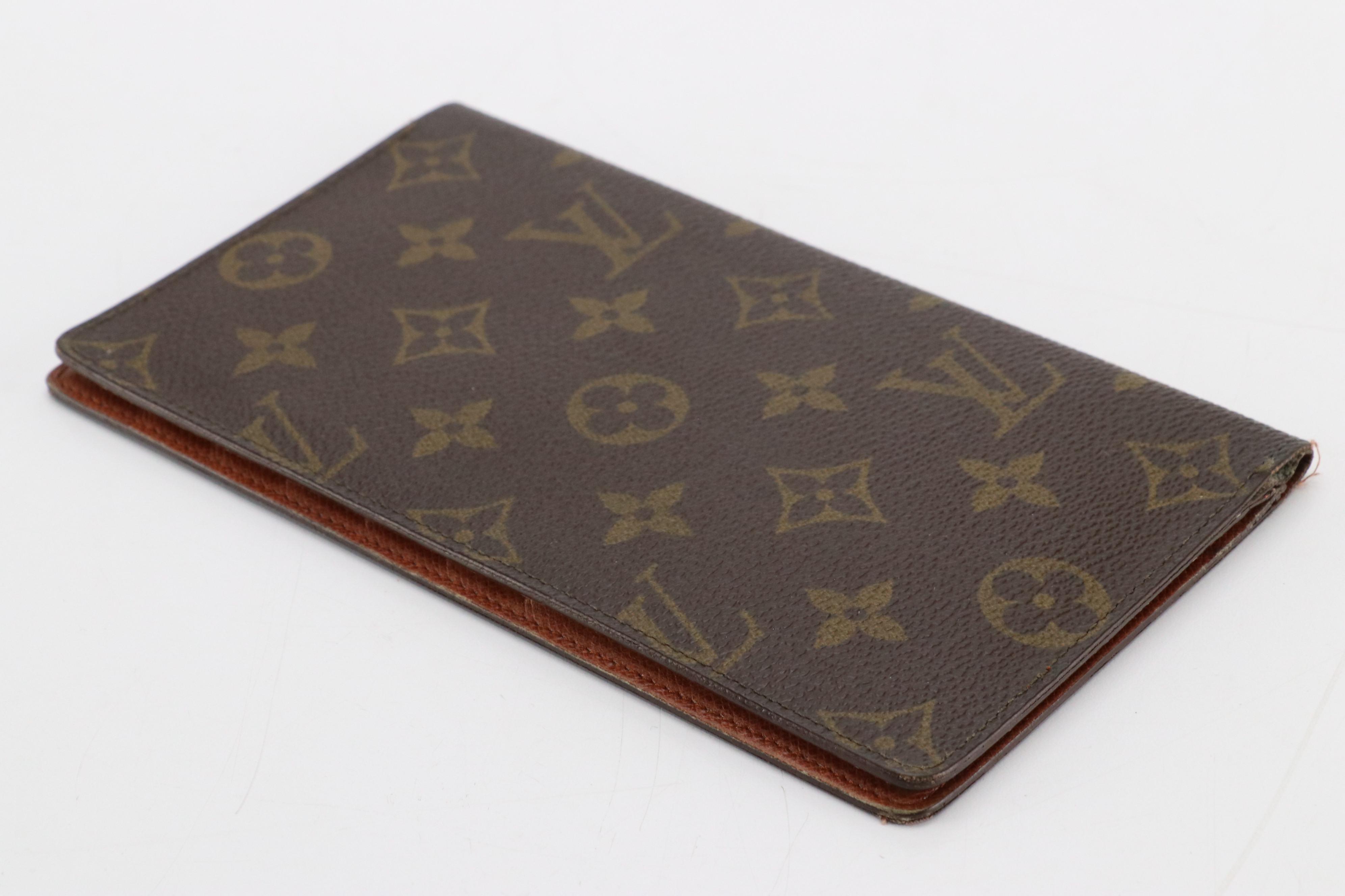 Louis Vuitton Porte-Chéquier, Cartes Crédit Long Wallet in Monogram Canvas