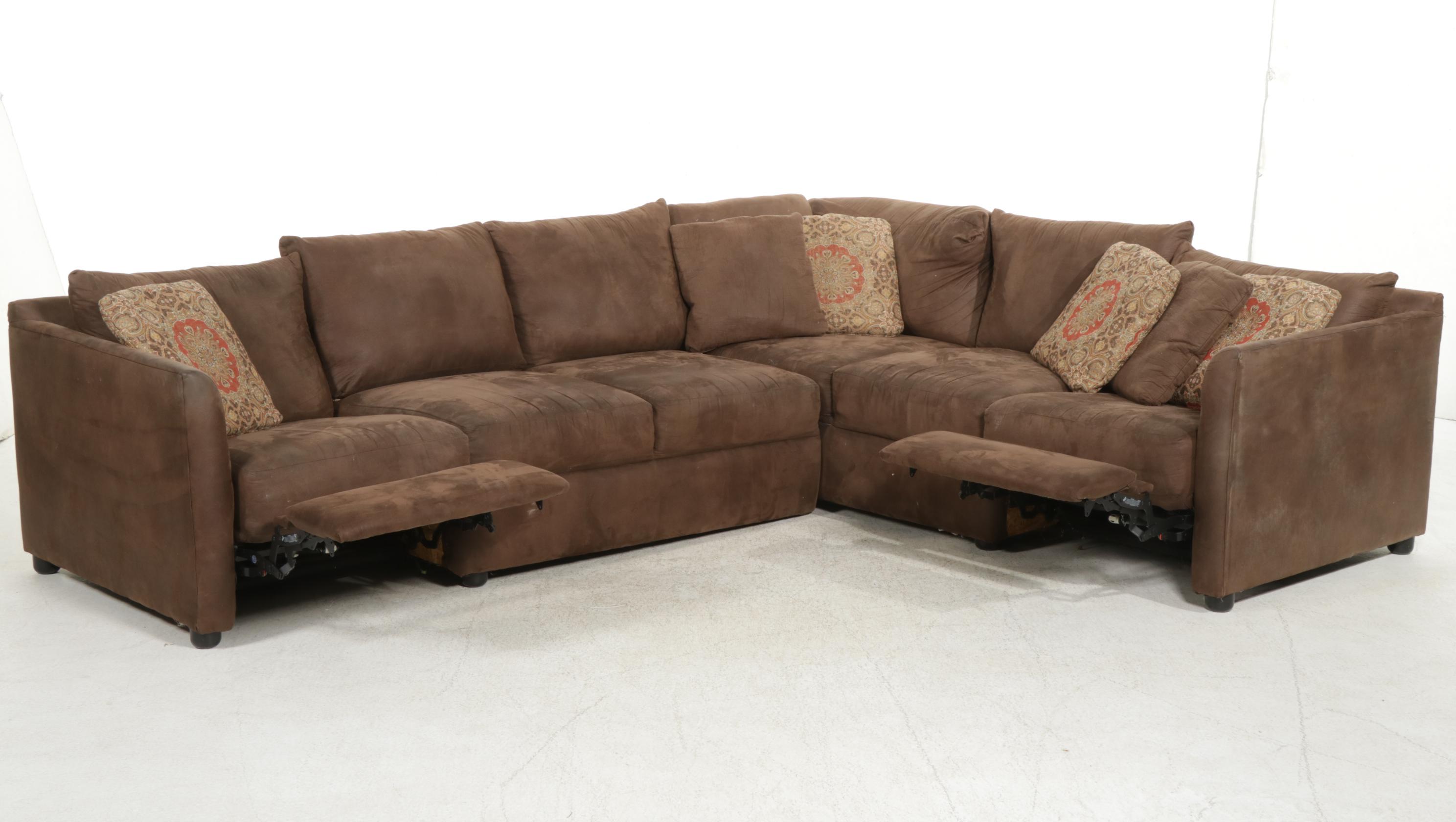FrontRoom Furnishings Sectional Recliner Sofa
