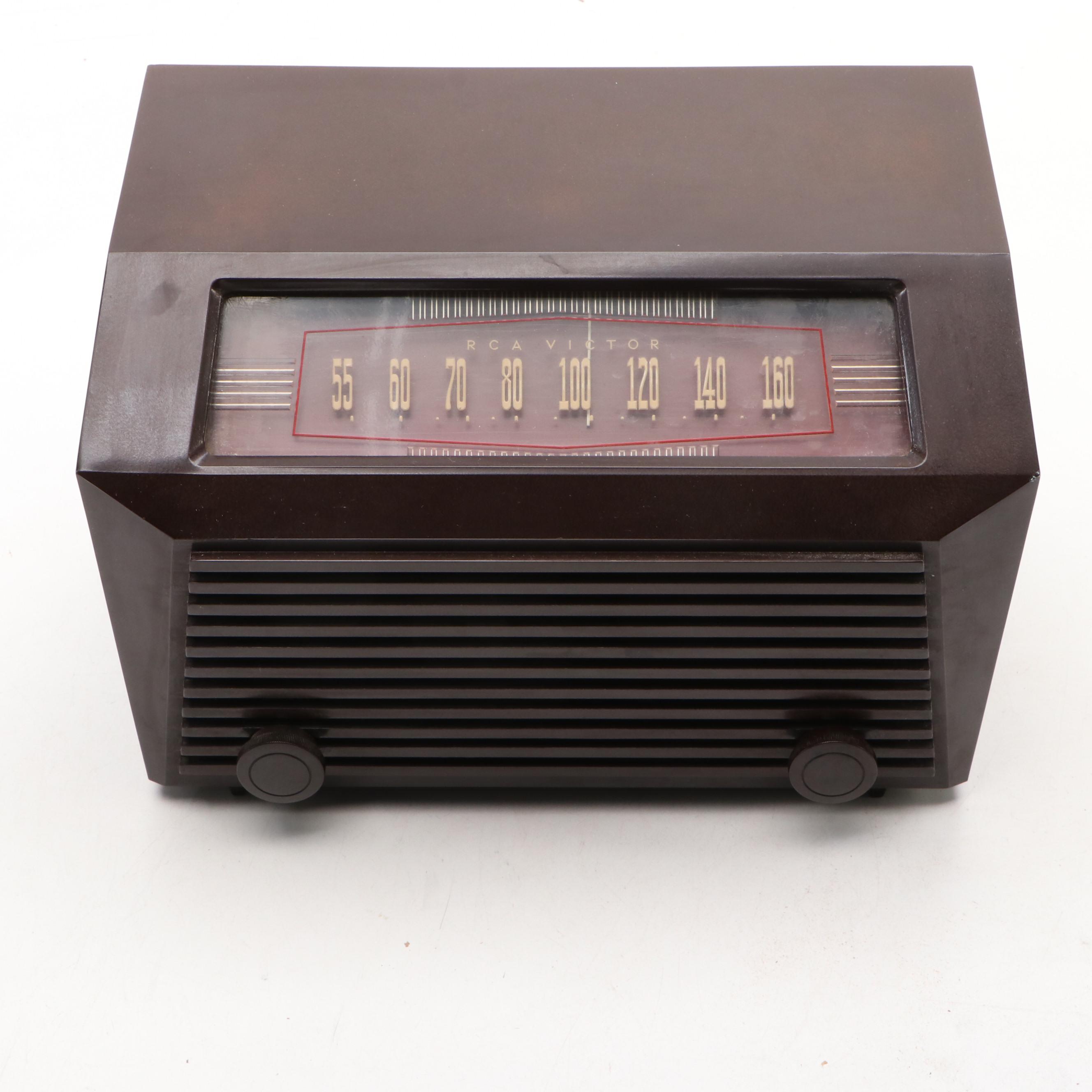 RCA Victor Model 9-X-641 Bakelite Tube Radio, Mid-20th Century