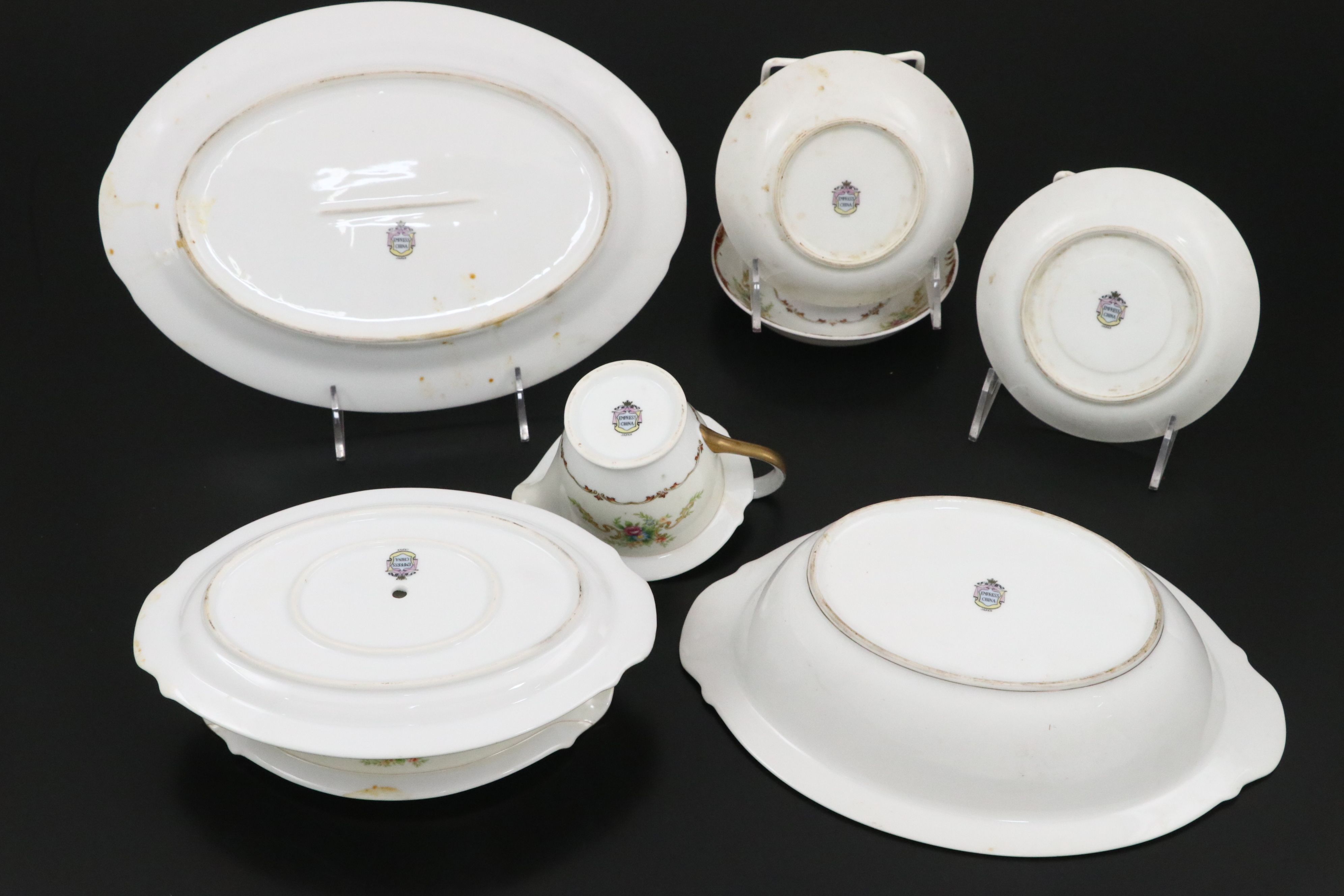 Japanese Empress Porcelain Dinnerware and Serving Pieces, Mid to Late 20th C.