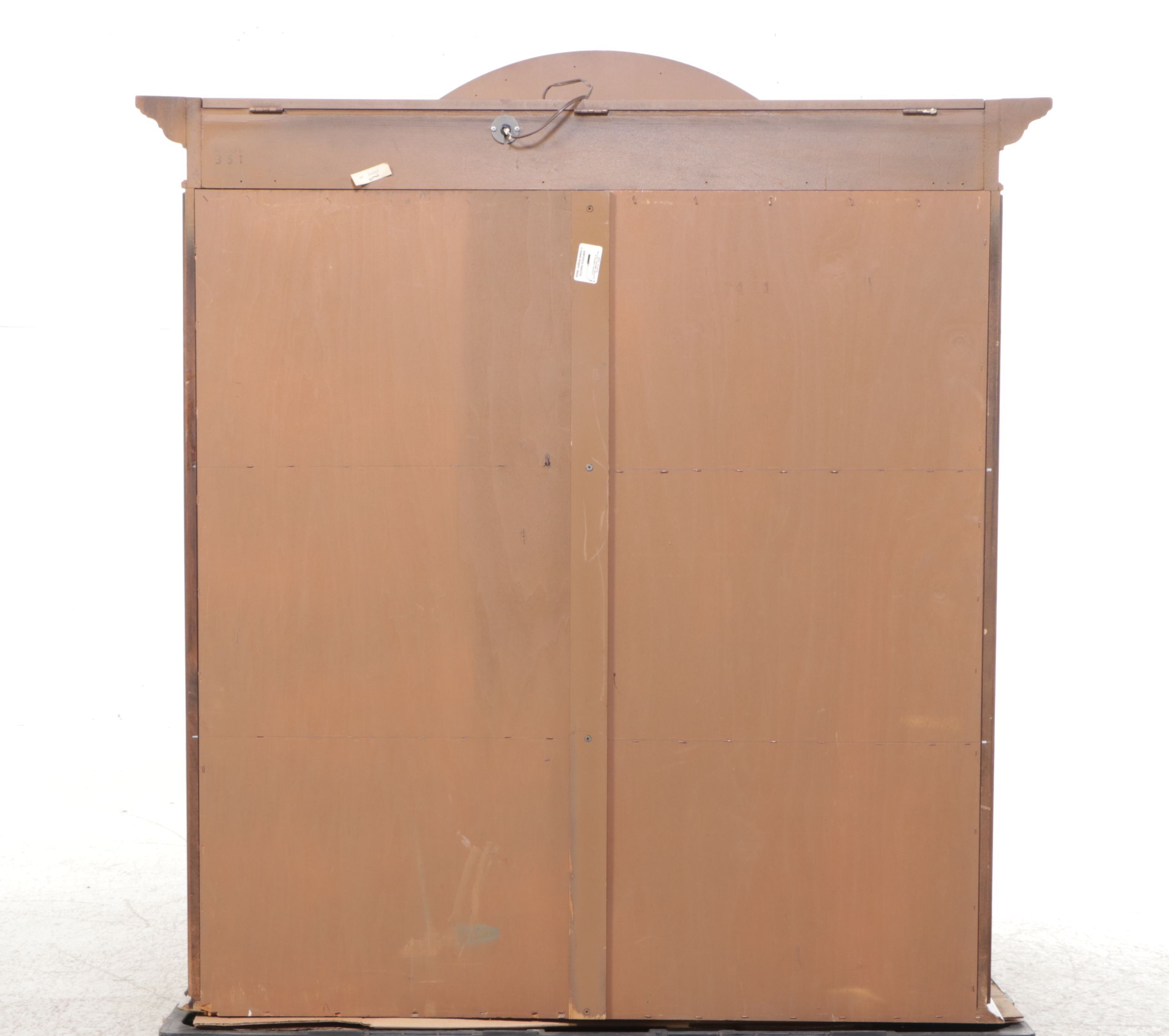 Bernhardt Hibriten Louis XV Style Walnut China Cabinet