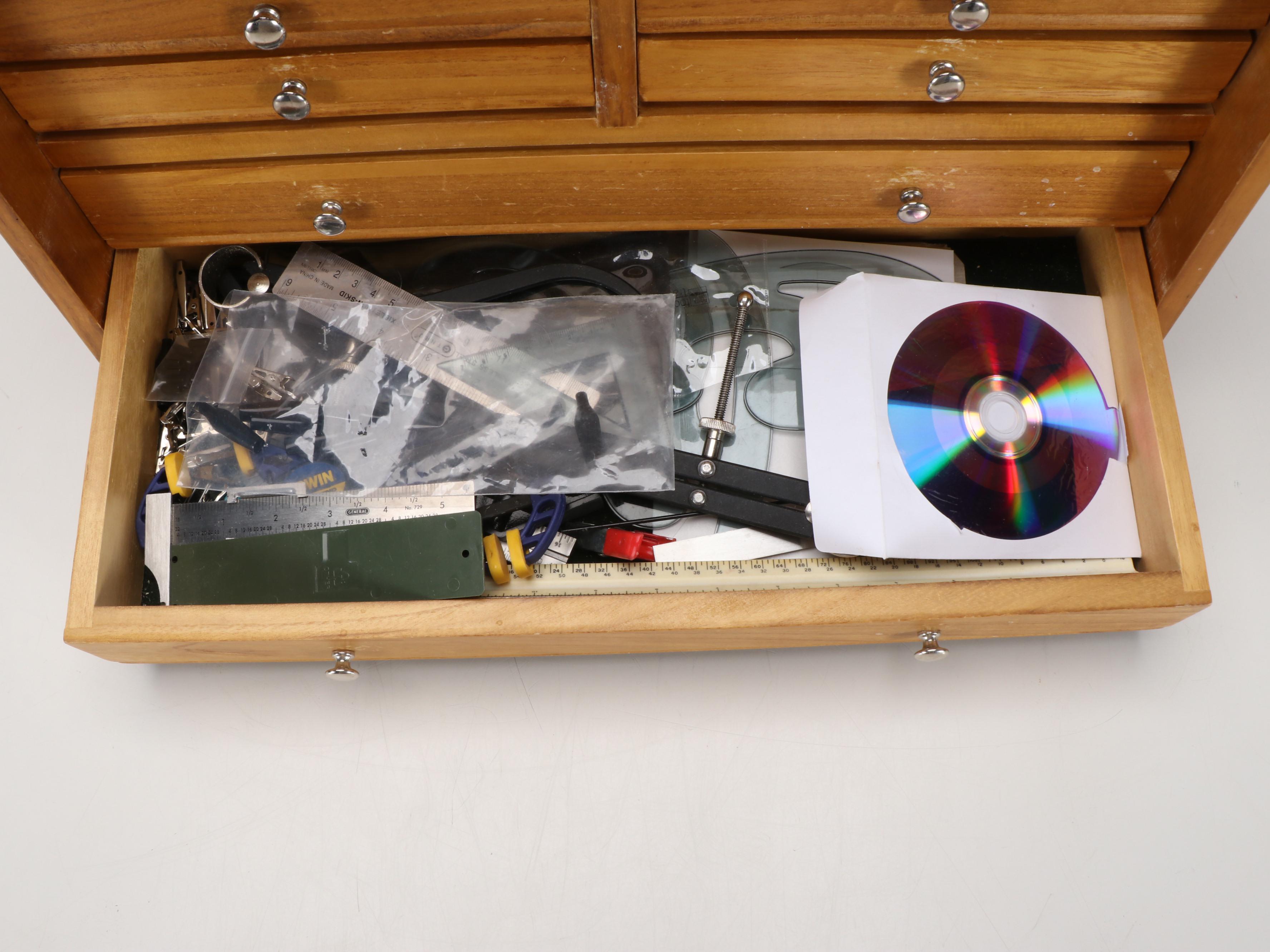 Windsor Design Eight-Drawer Oak Machinist's Chest with Assorted Hand Tools