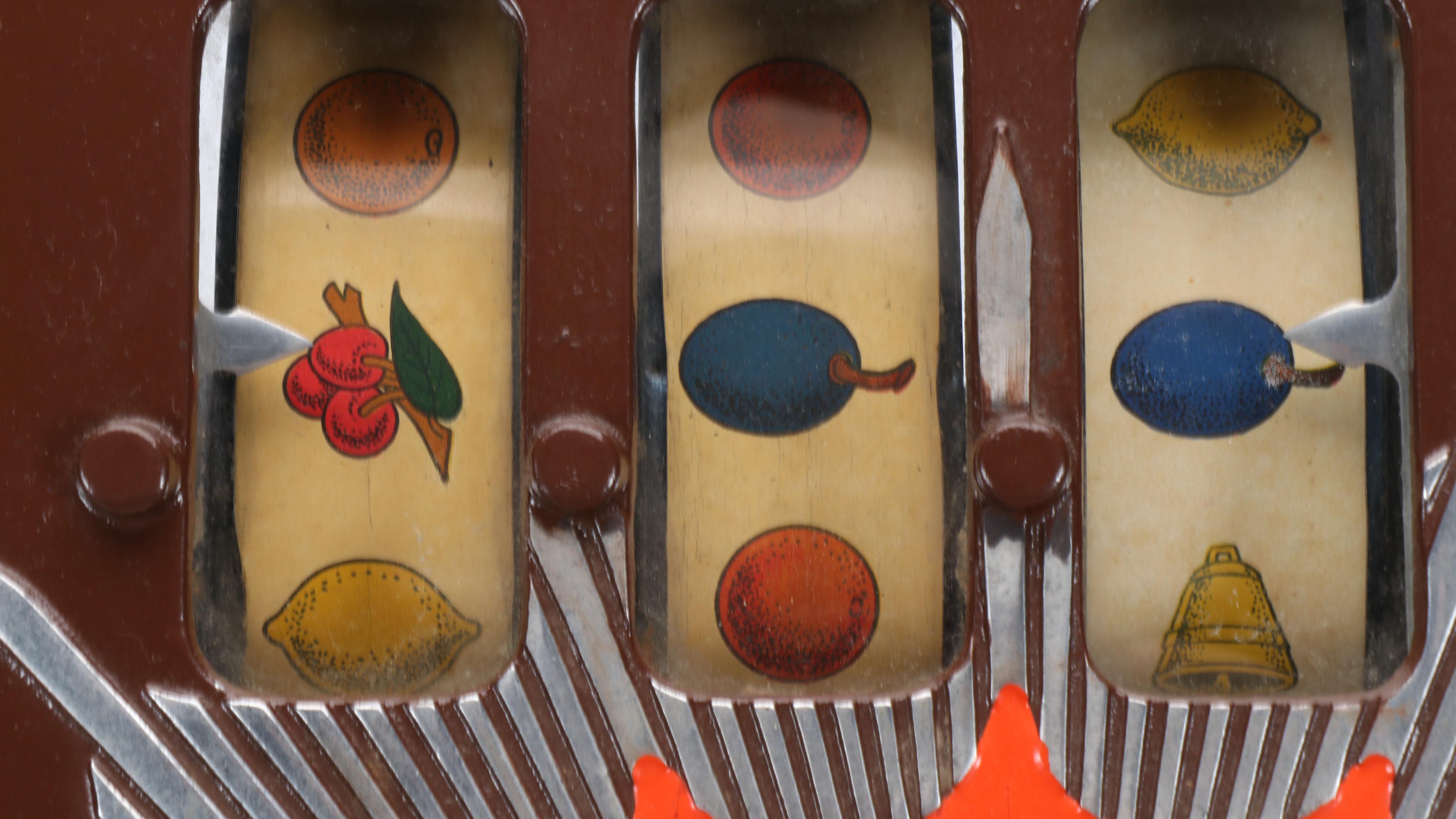 Mills Novelty Co. Coin-Operated Slot Machine, Mid-20th Century