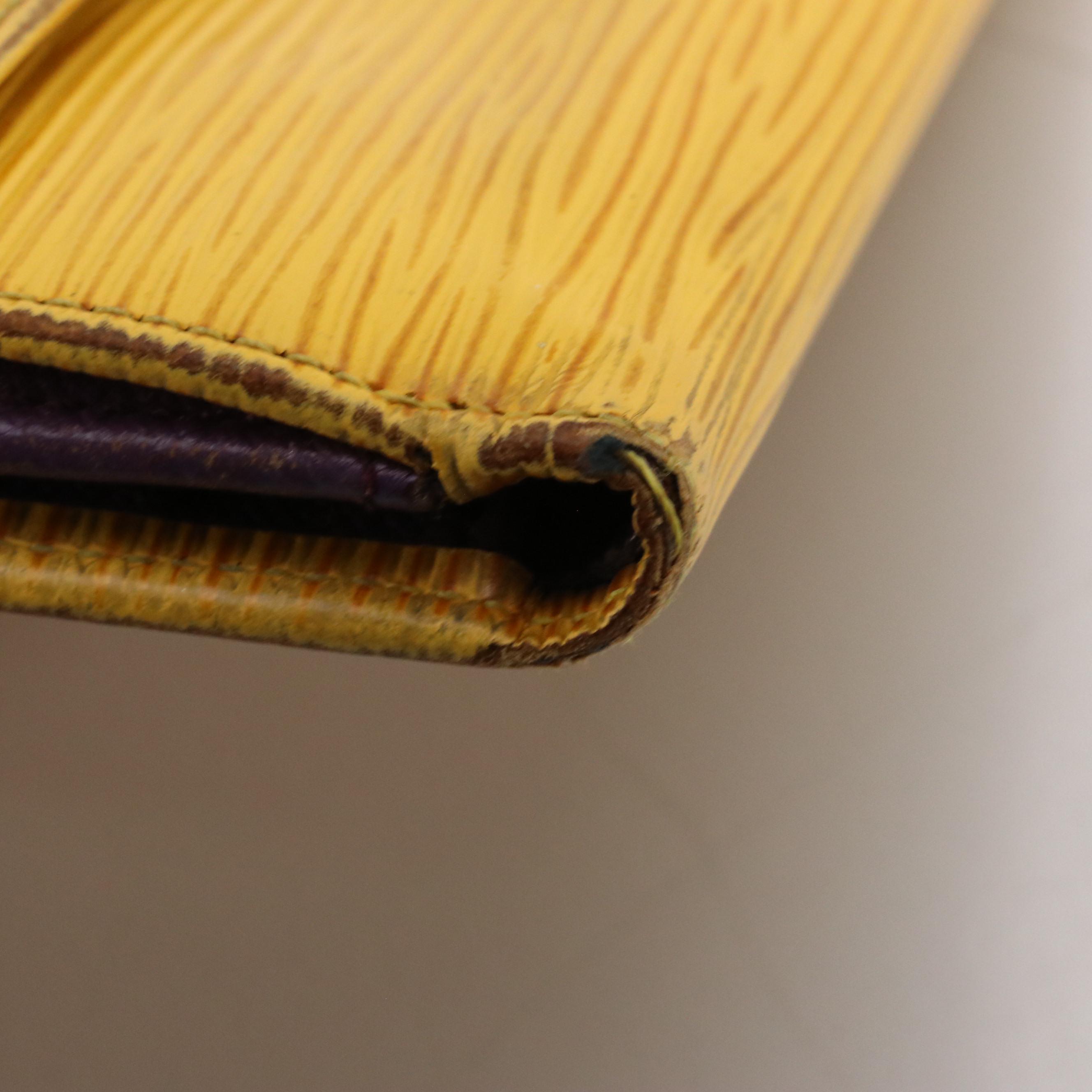 Louis Vuitton Porte-Monnaie, Billets, Cartes Crédit in Tassil Yellow Epi Leather