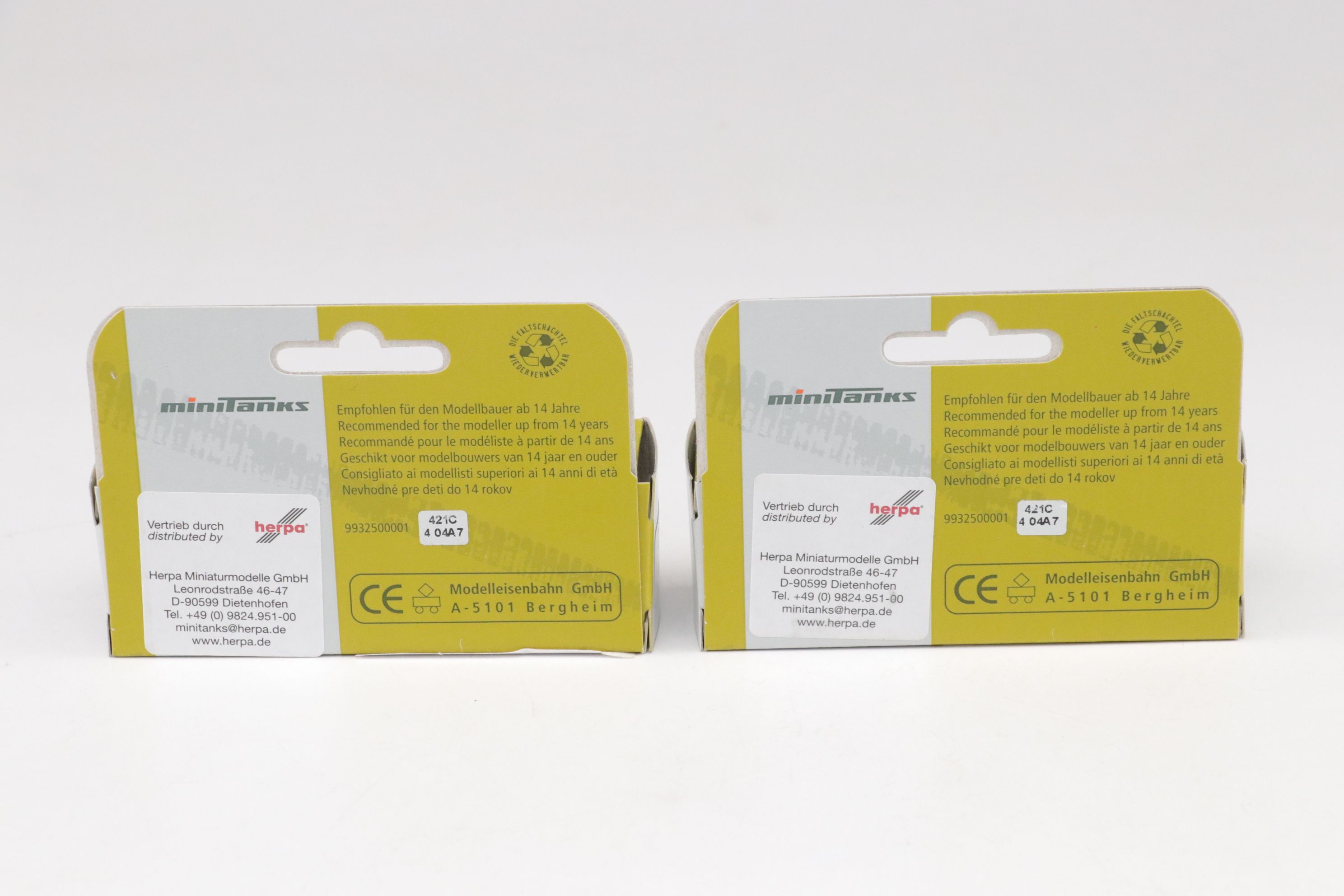 HO Scale Vehicles and Accessories with Herpa "Minitanks" and Woodland Scenics