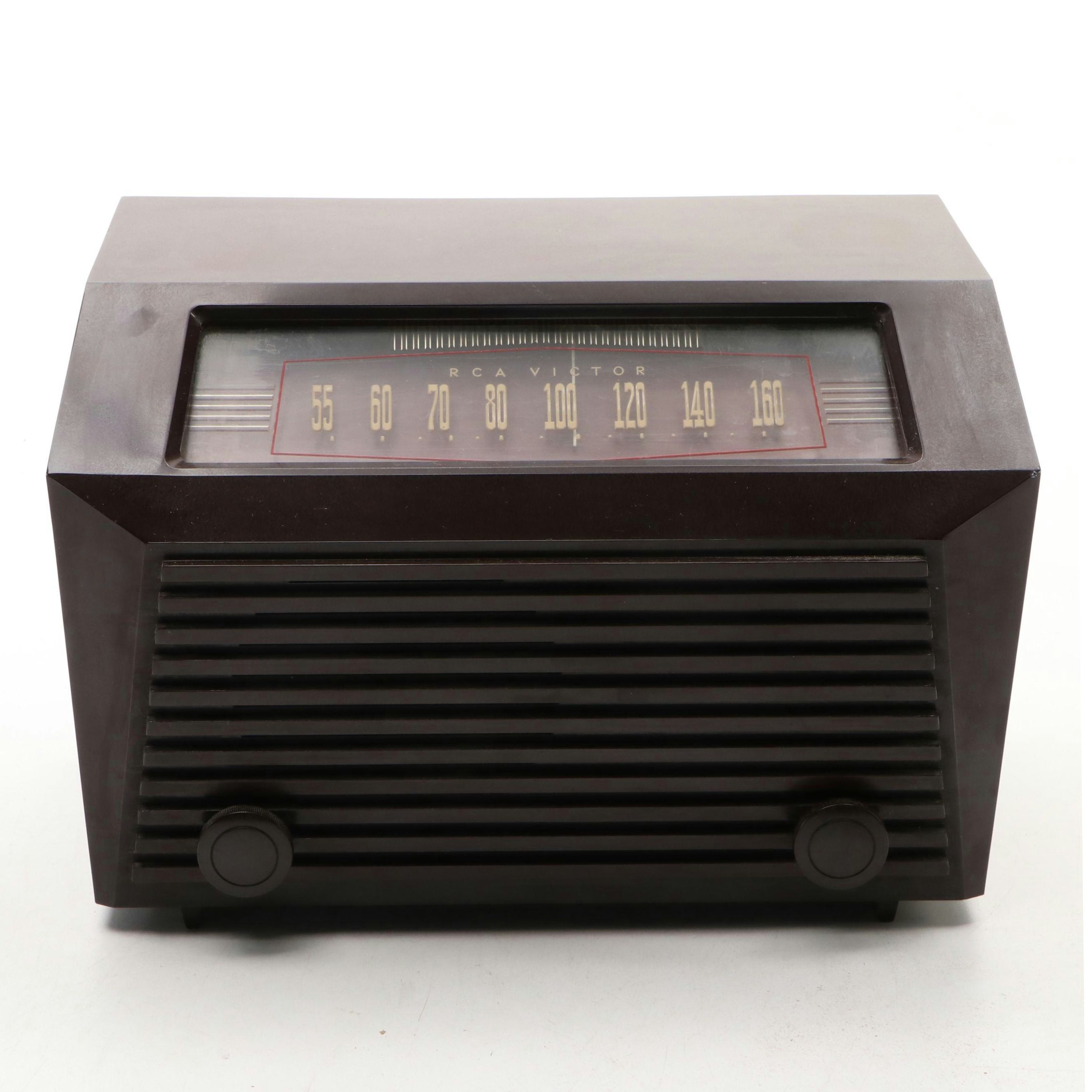 RCA Victor Model 9-X-641 Bakelite Tube Radio, Mid-20th Century