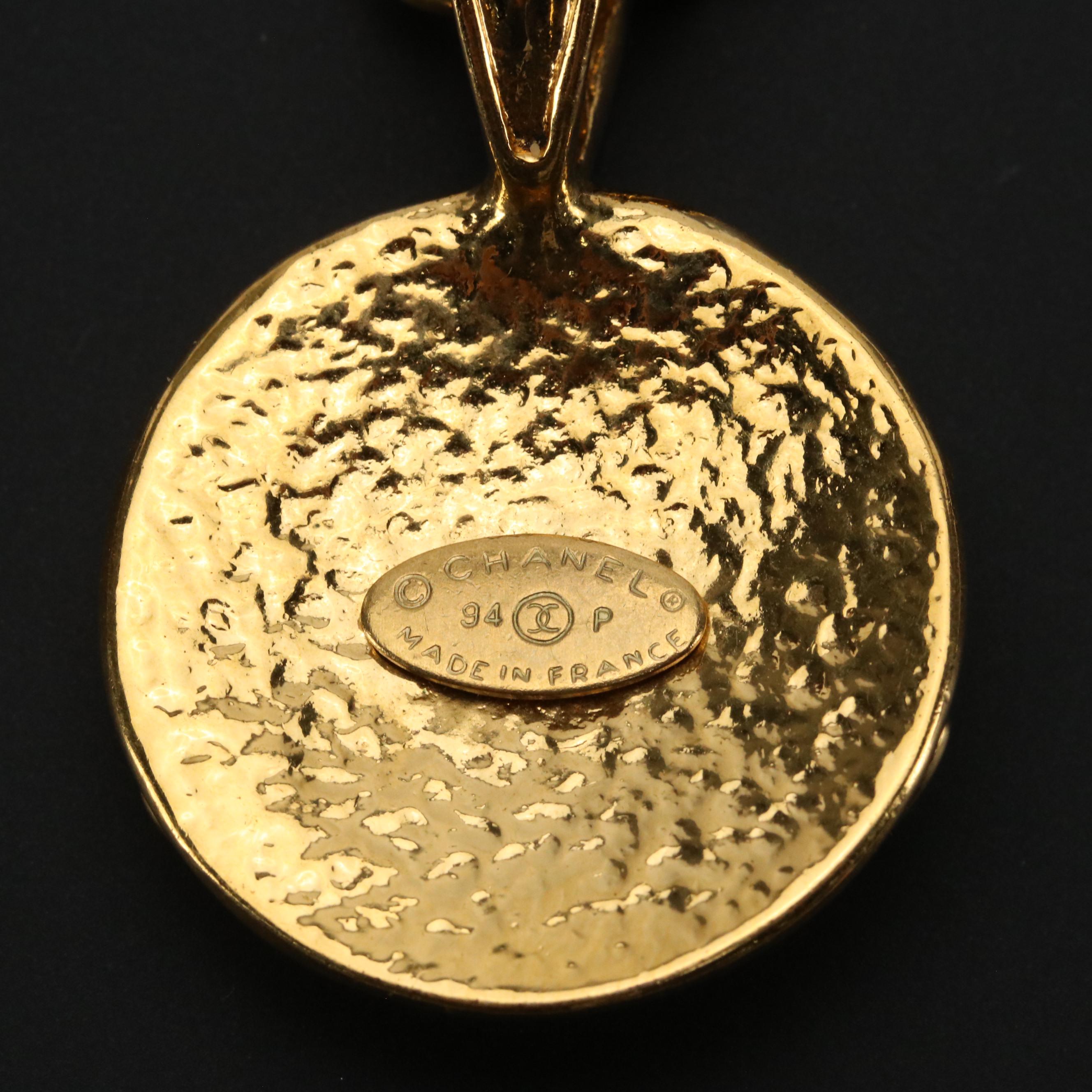 Chanel CC Round Pendant Necklace