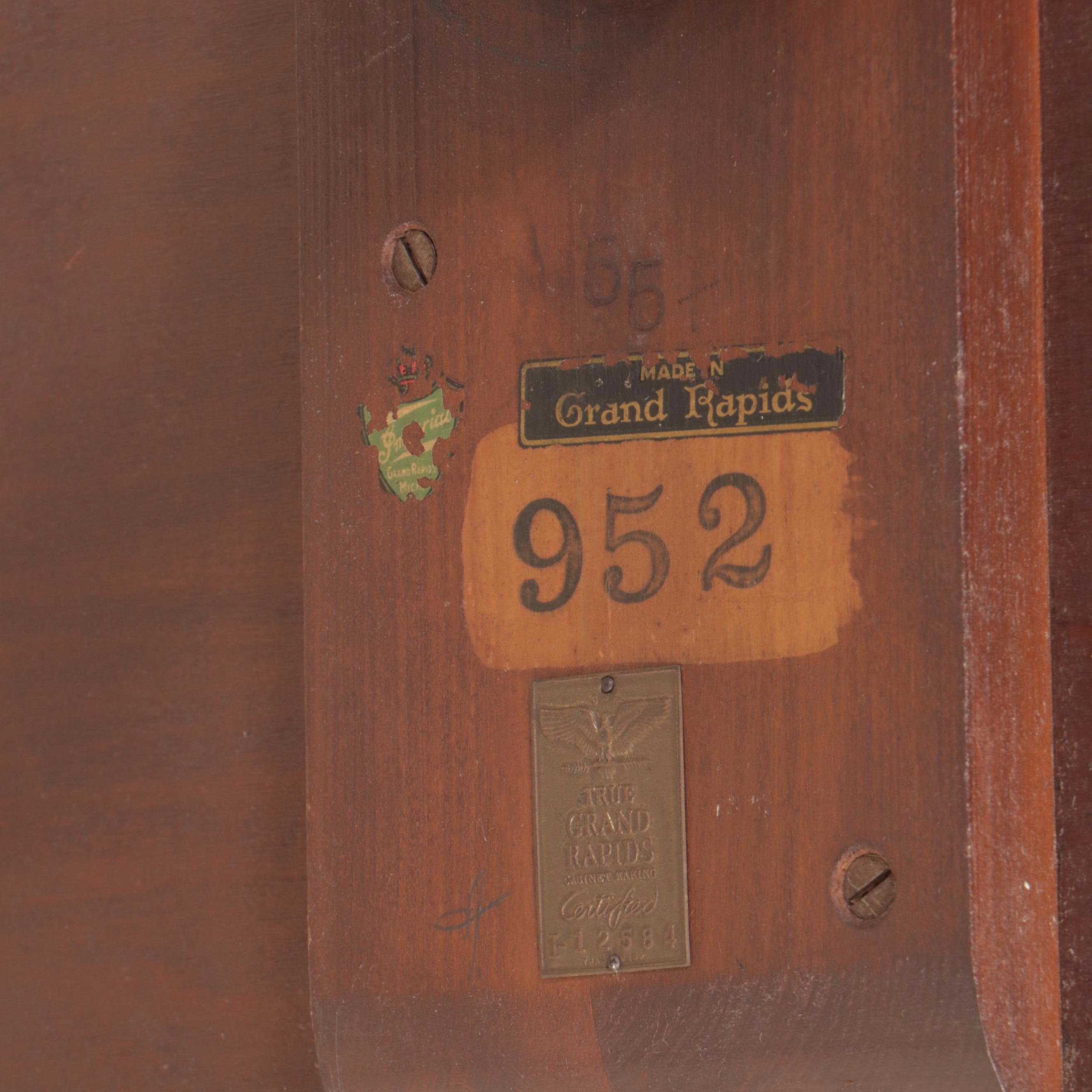 Imperial Furniture Chippendale Style Walnut Stand