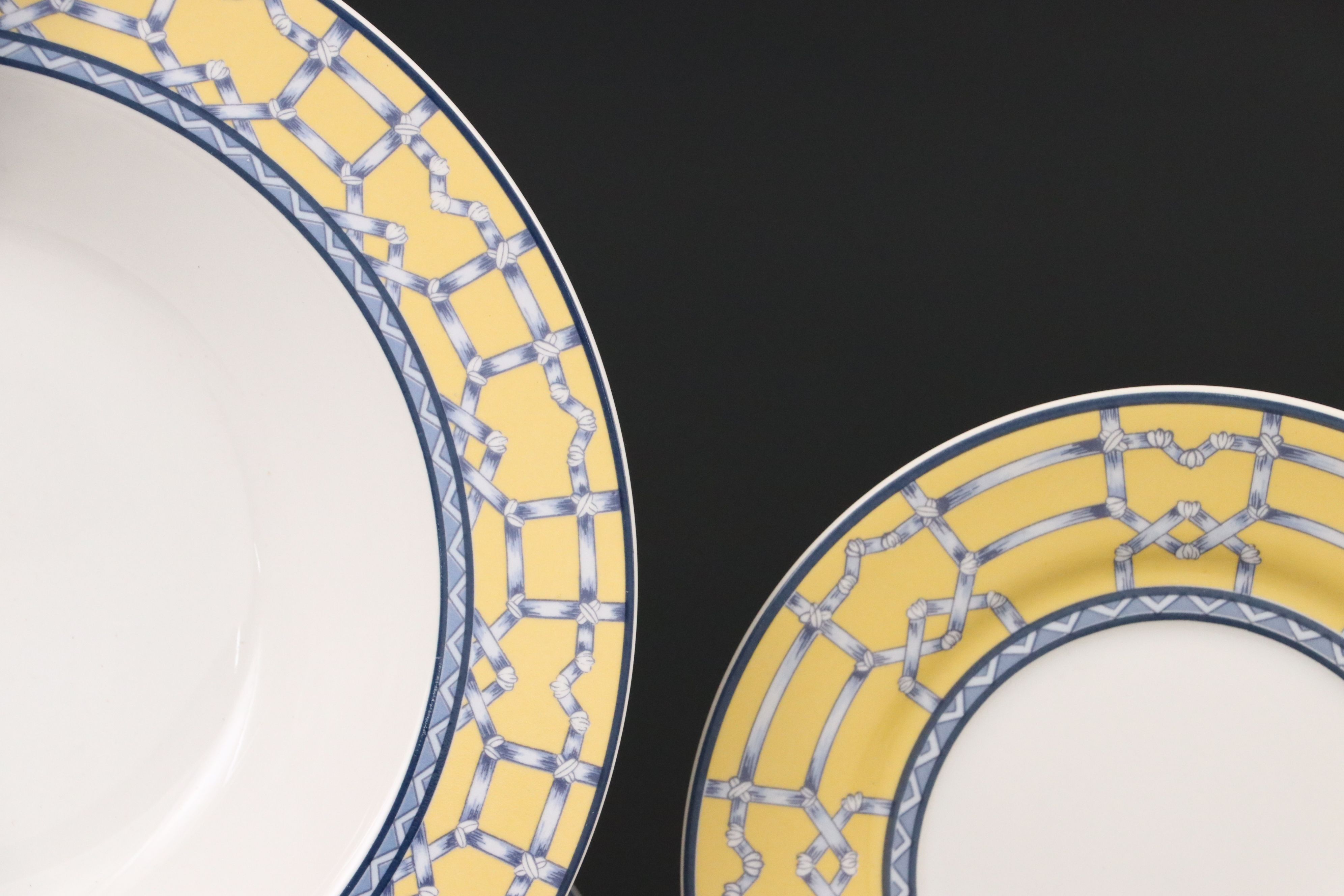 Coventry "Palace Garden" Stoneware Dinnerware