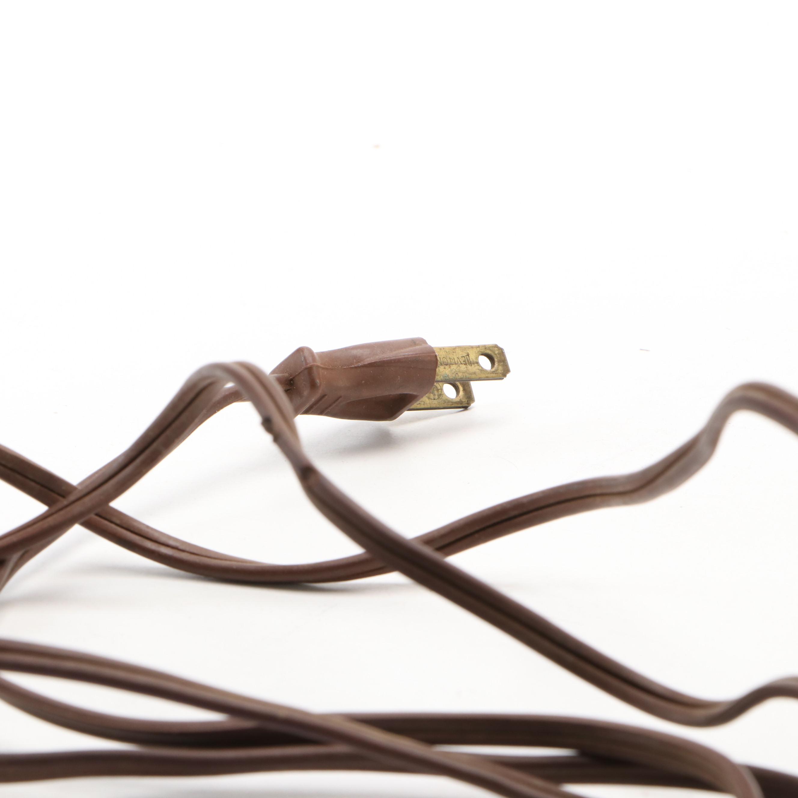 Stewart B. McCulloch Mid Century Modern Flamingo Figurine with TV Lamp and Vase