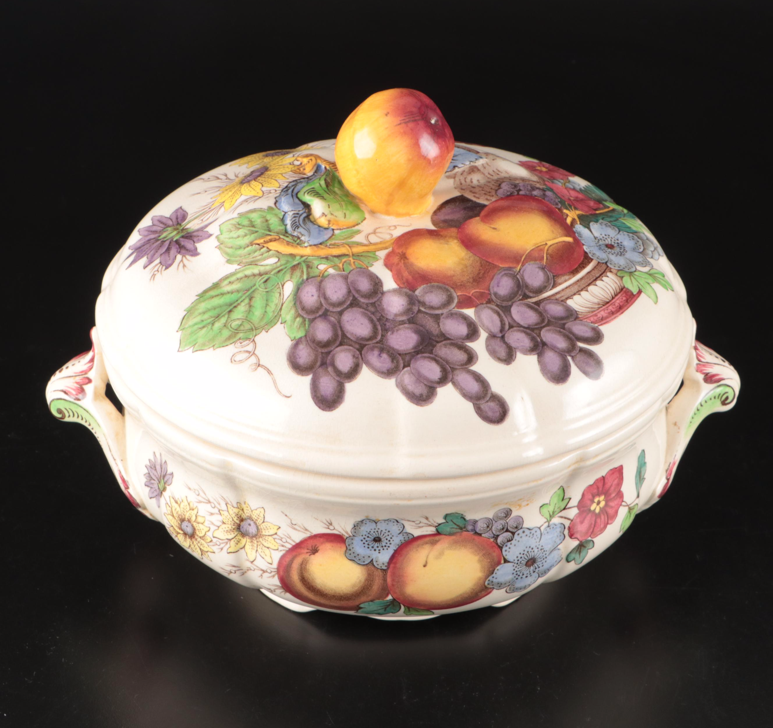 Spode "Reynolds" Porcelain Tableware, Mid to Late 20th Century