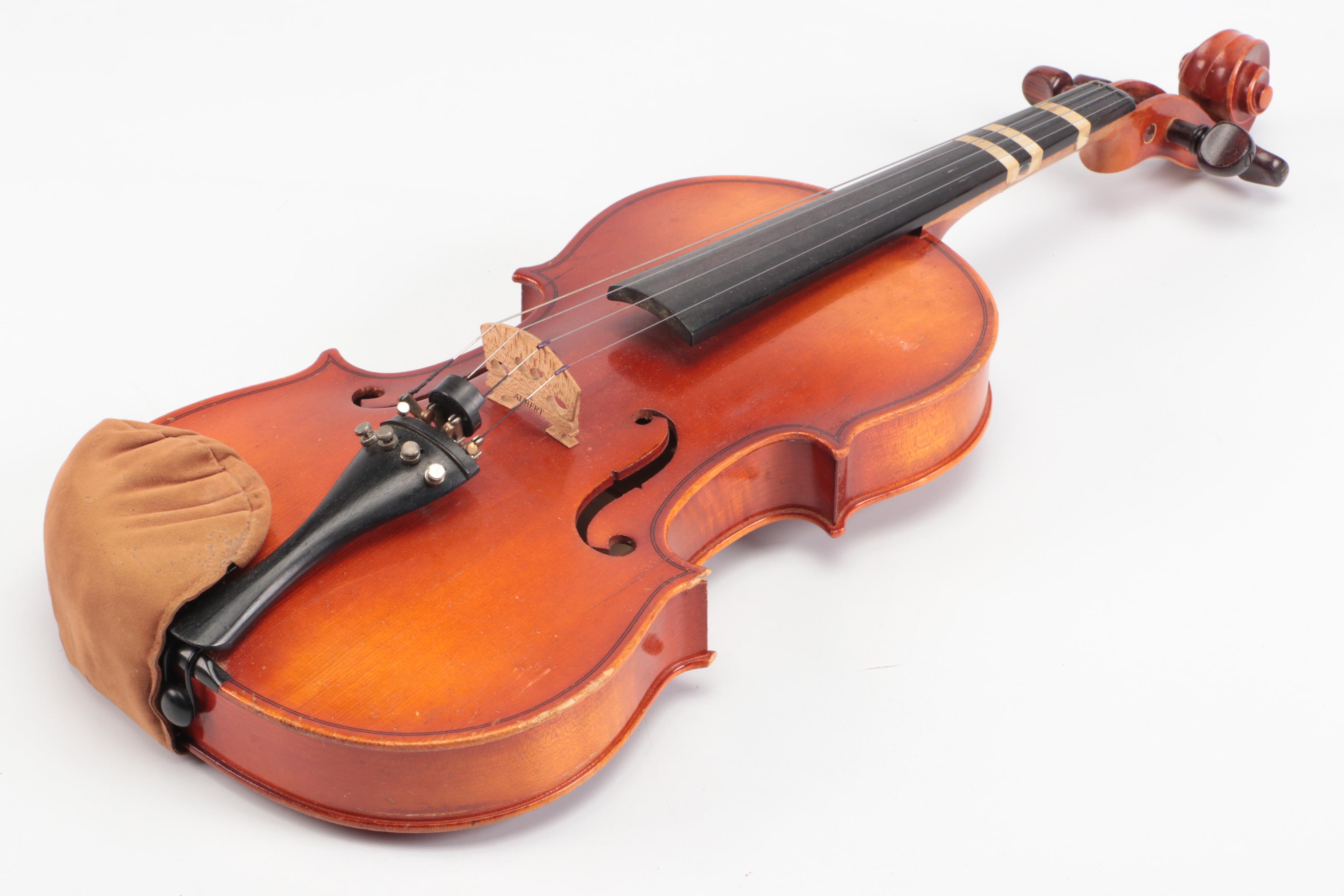 Suzuki Stradivarius Copy 4/4 Violin with Hardshell Case