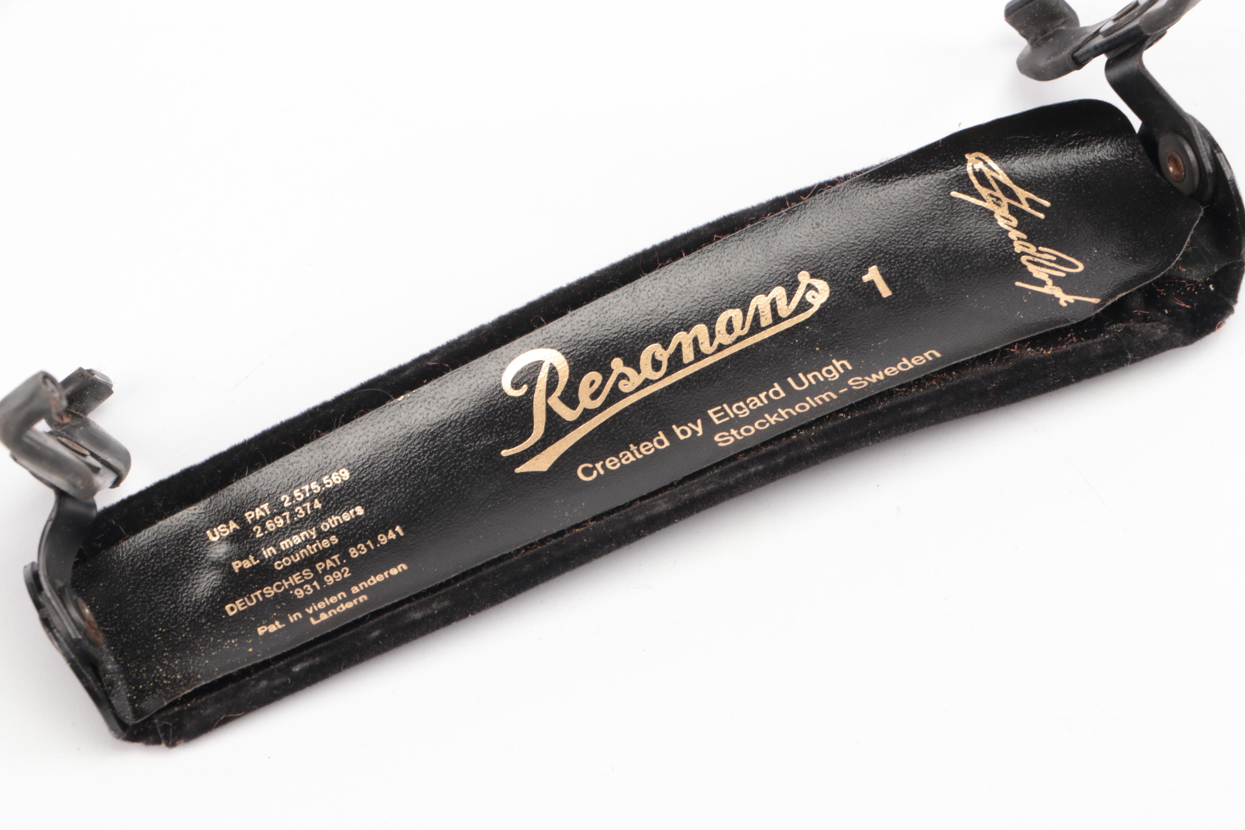 Suzuki Stradivarius Copy 4/4 Violin with Hardshell Case