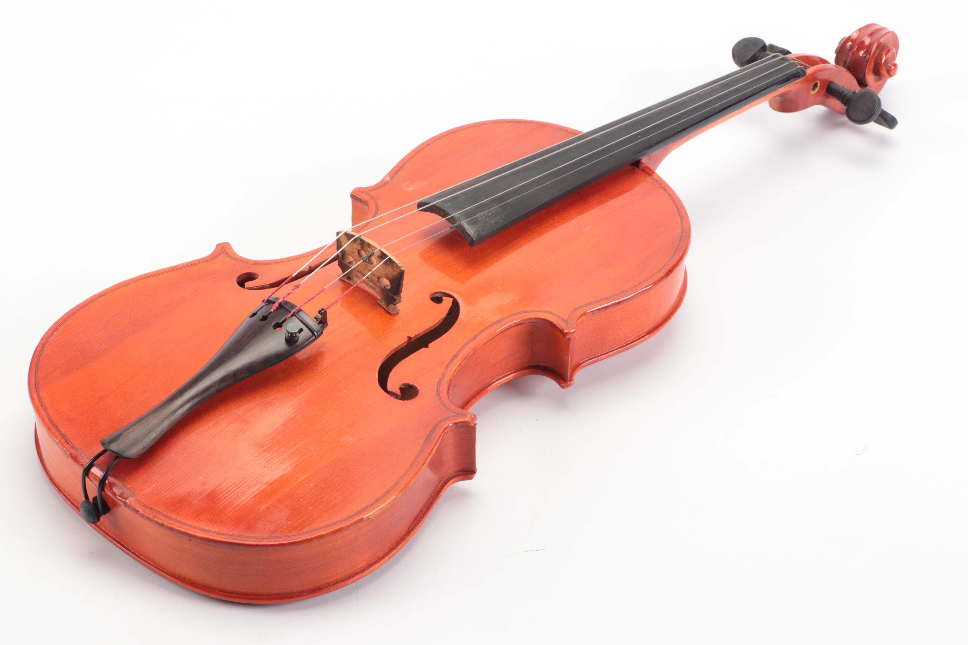 Skylark Full Size Violin with Extra Tailpiece in Case