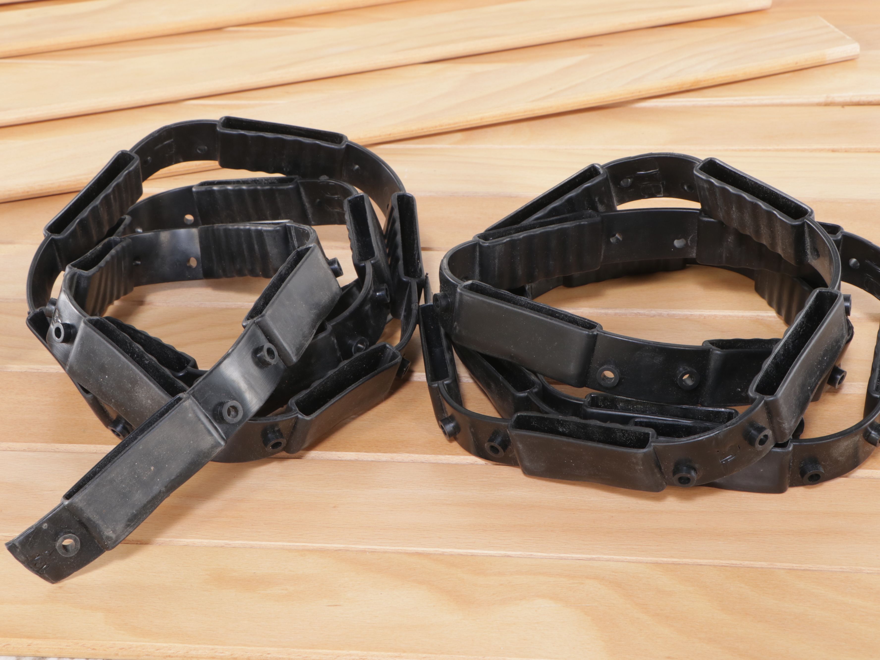 Design Within Reach Modernist Style Queen Size Bed Frame