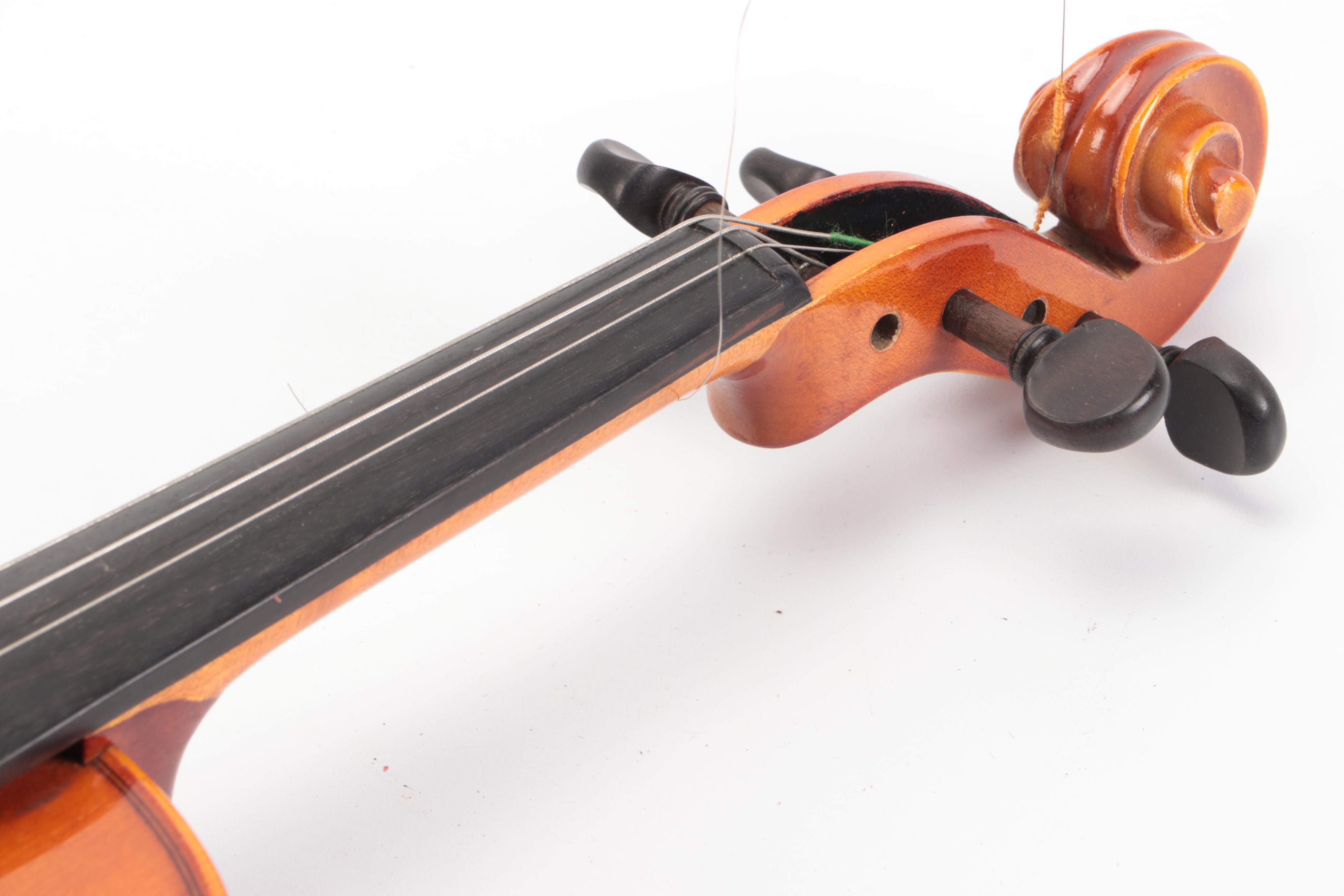 Andrew Schroetter 4/4 Size Wooden Violin with Case