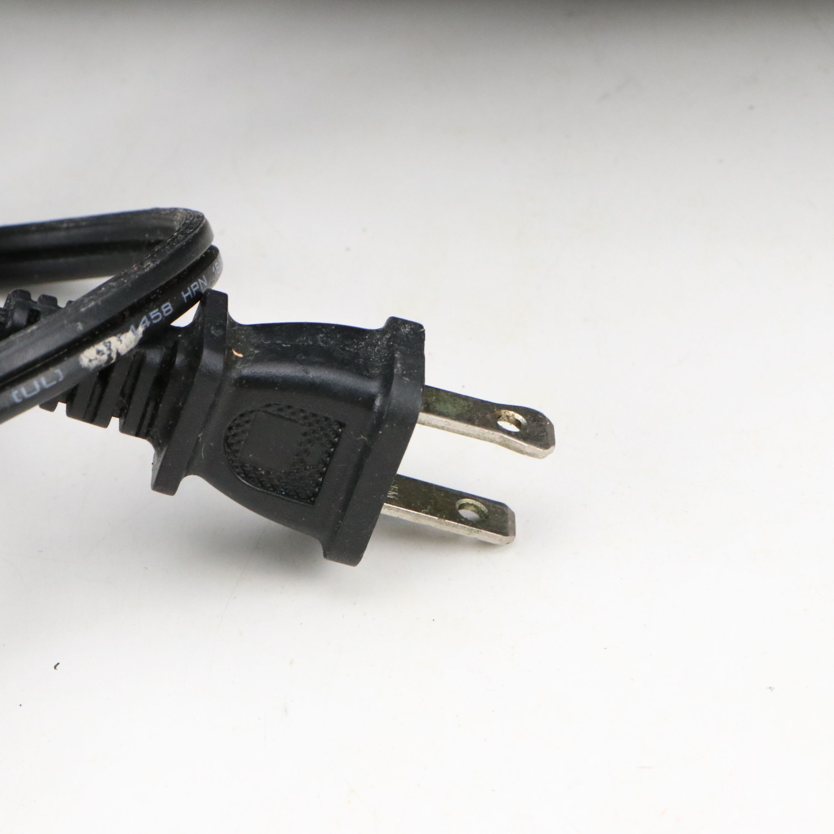 Fagor Portable Induction Cooktop with Knives, Rolling Pins and Baguette Miter