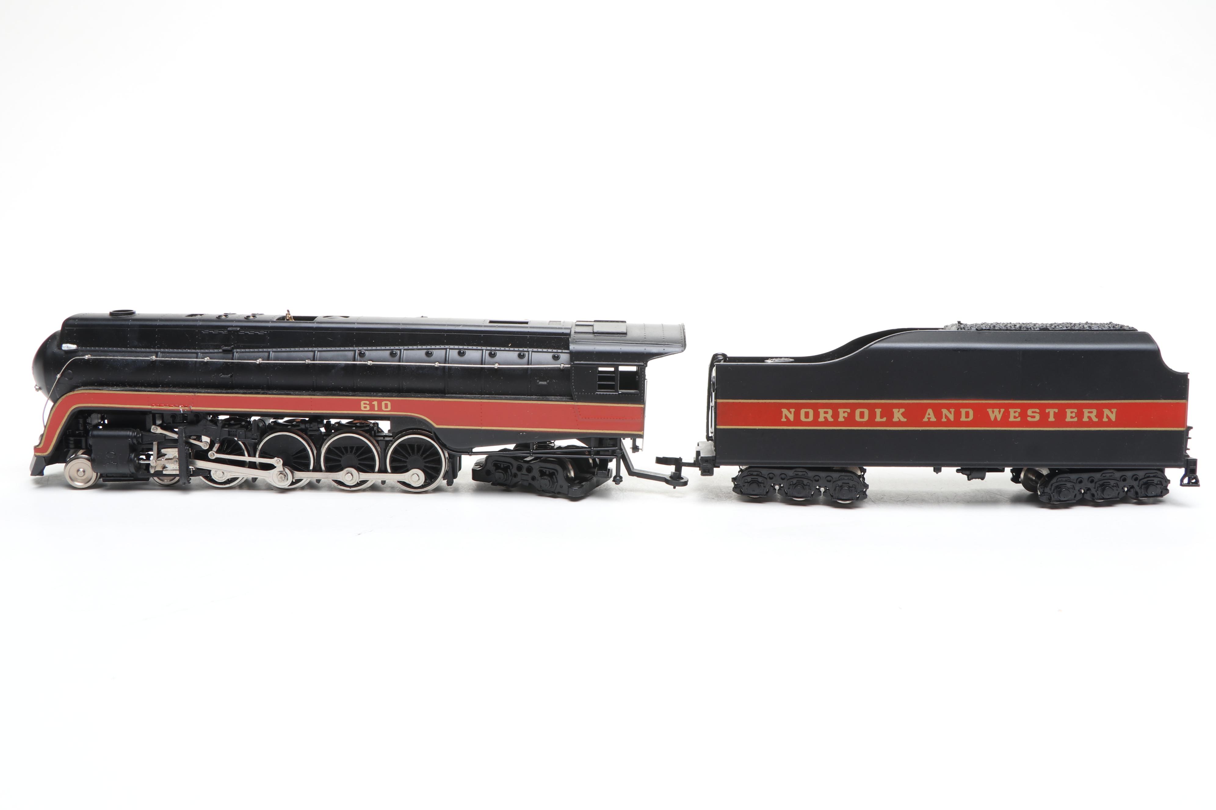 Bachmann HO Scale "Norfolk and Western" and More Train Cars