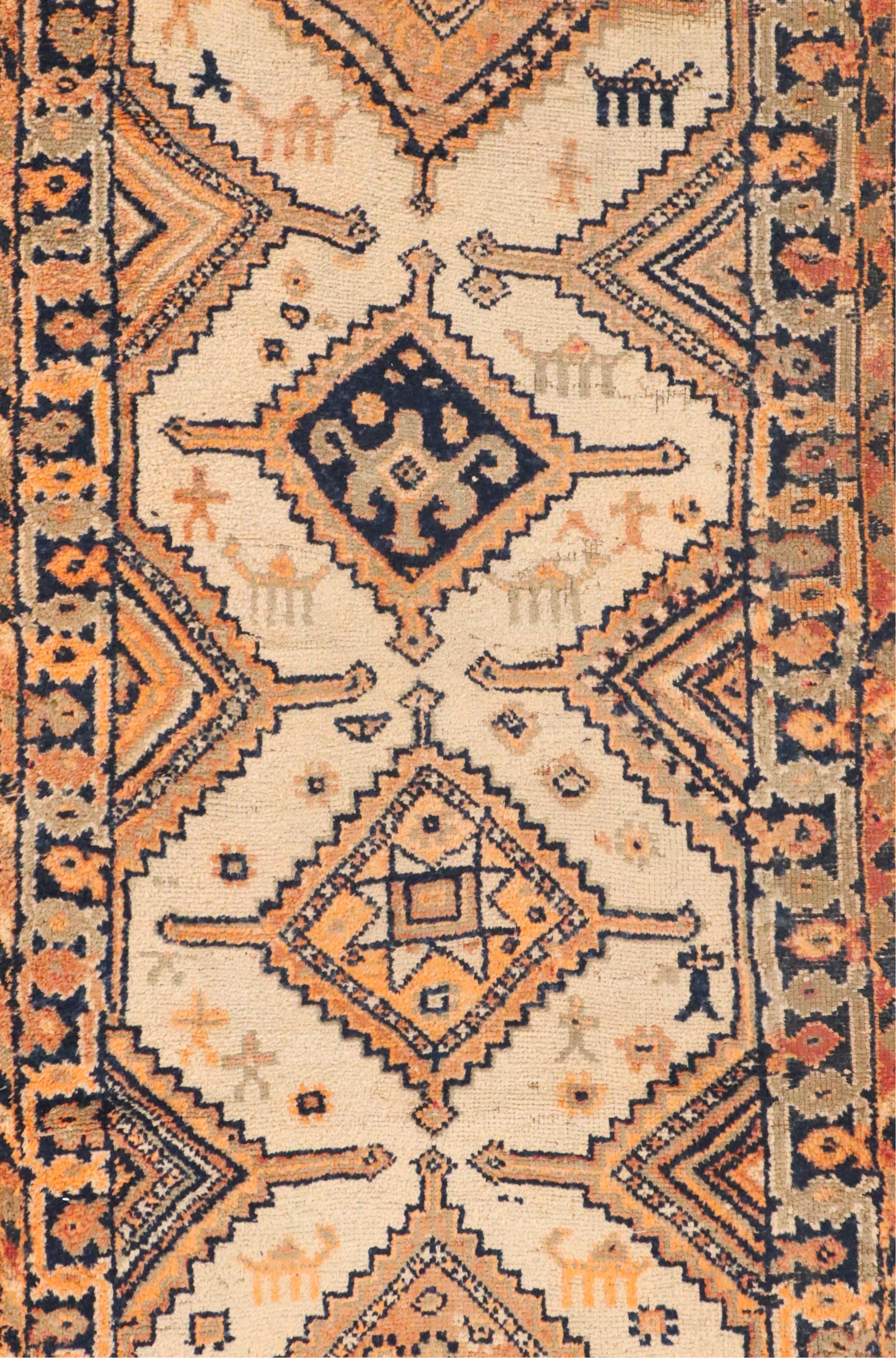 3'10 x 11'7 Hand-Knotted Persian Shiraz Long Rug