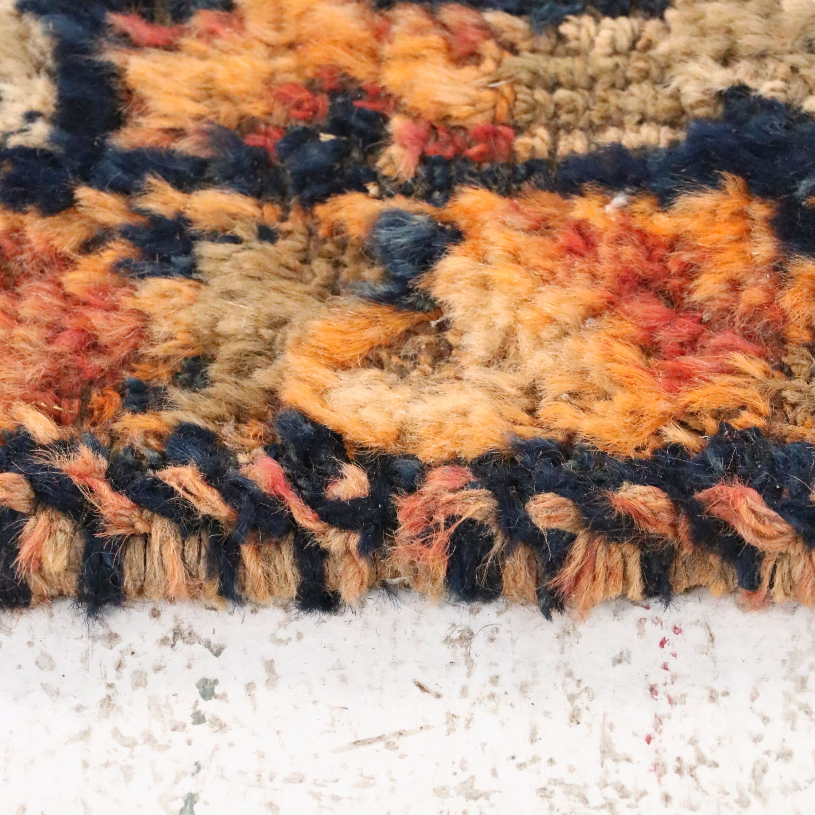 3'10 x 11'7 Hand-Knotted Persian Shiraz Long Rug