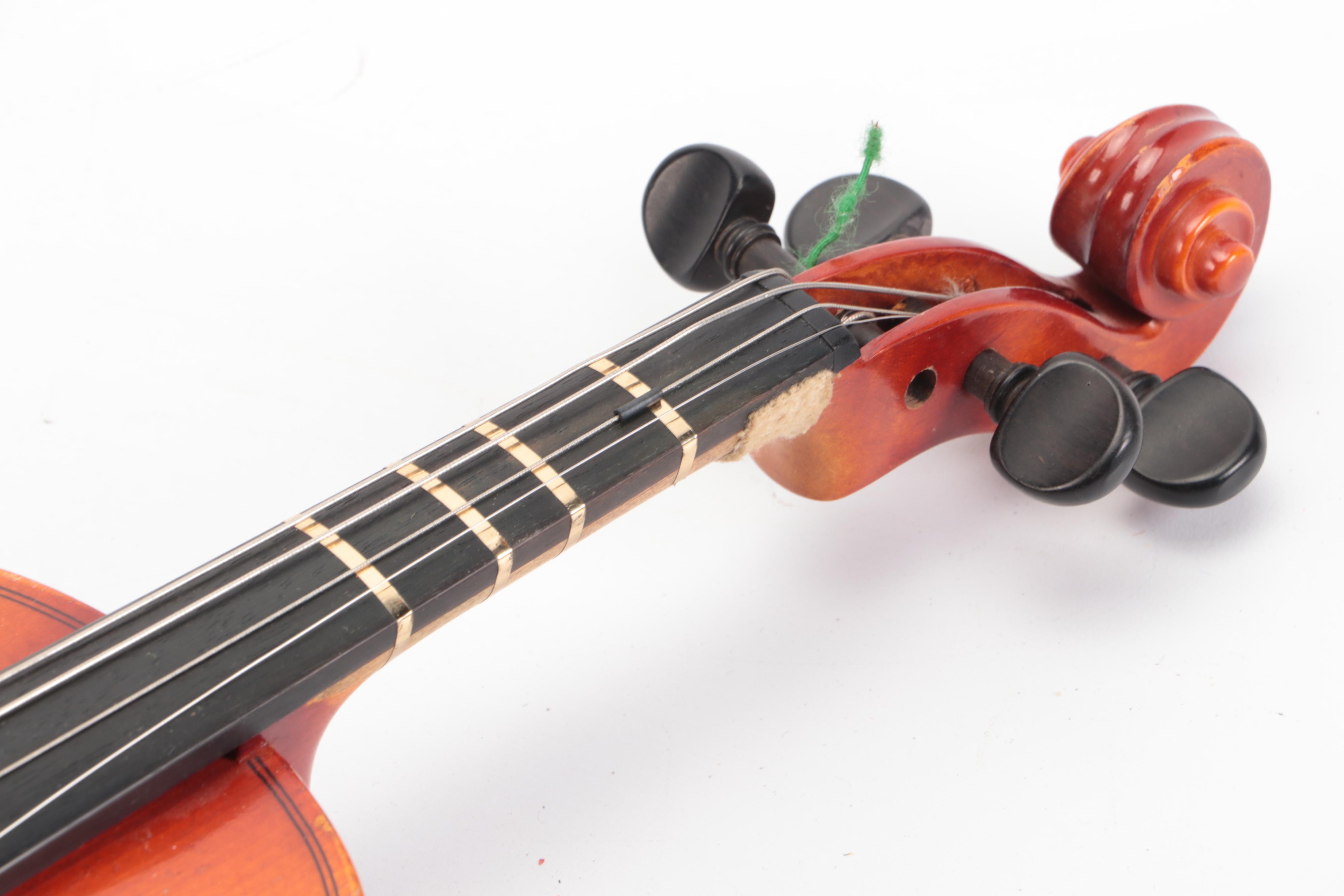 Suzuki 1/8 Violin with Tolex Travel Case, 1991