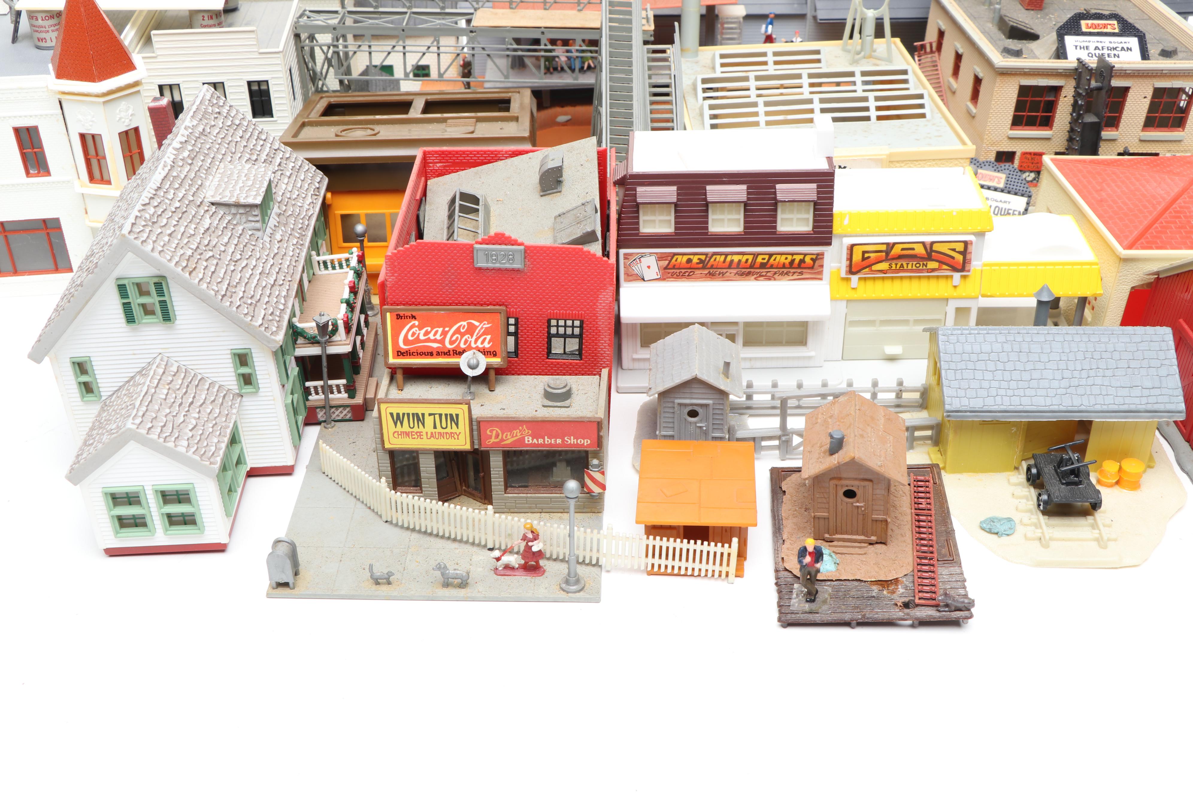 Galoob, Hallmark and Tyco Houses and Buildings