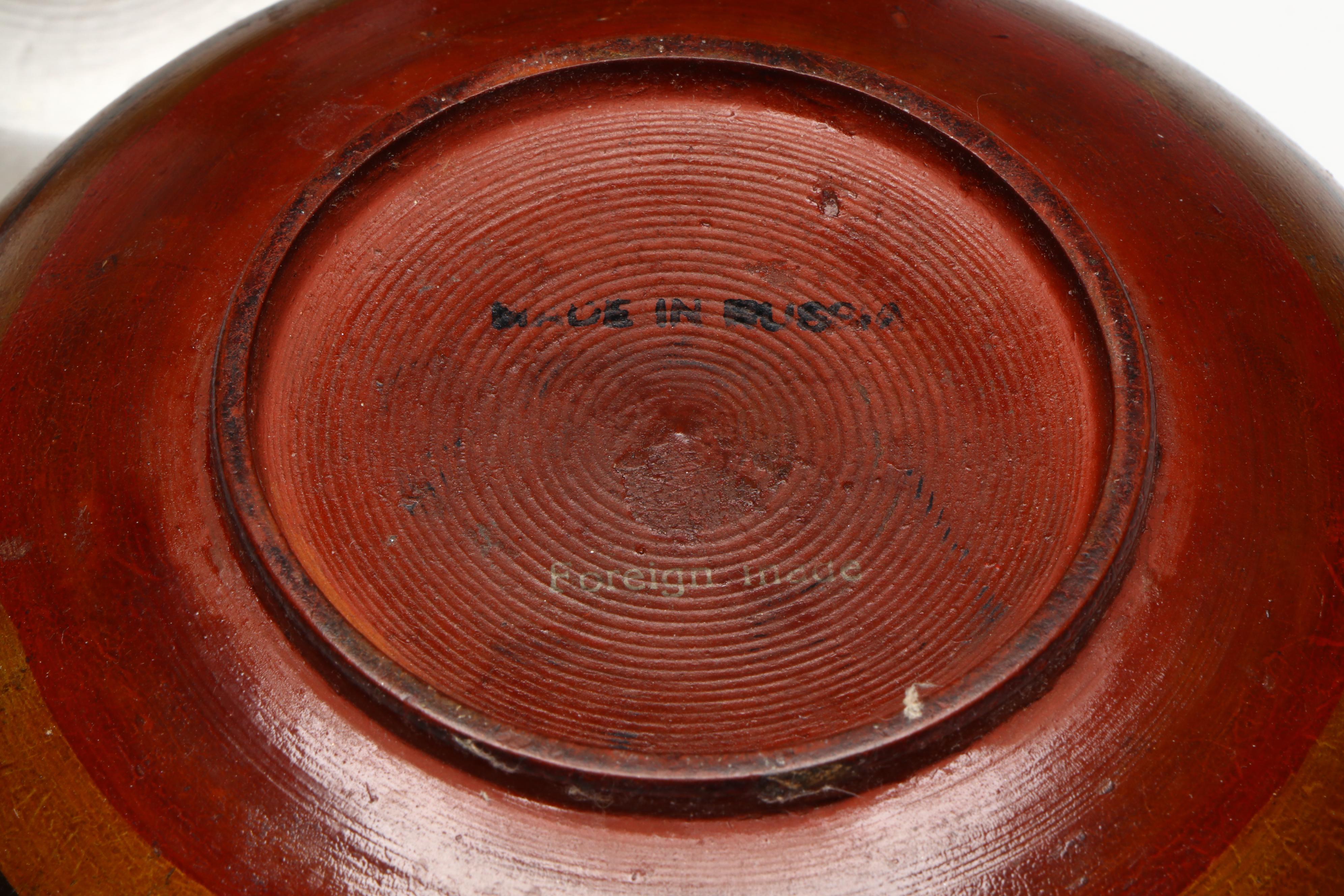 Russian Folk Art Khokhloma Lacquered Wood Jars and Table Accessories, 20th C.